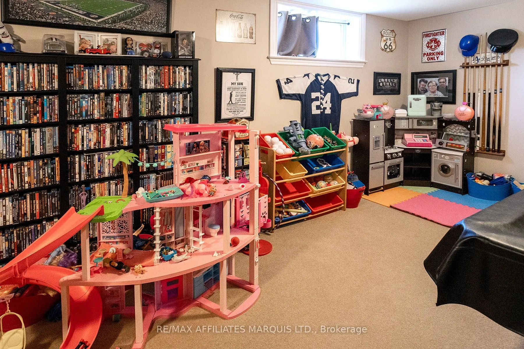 133 Blakes Crescent