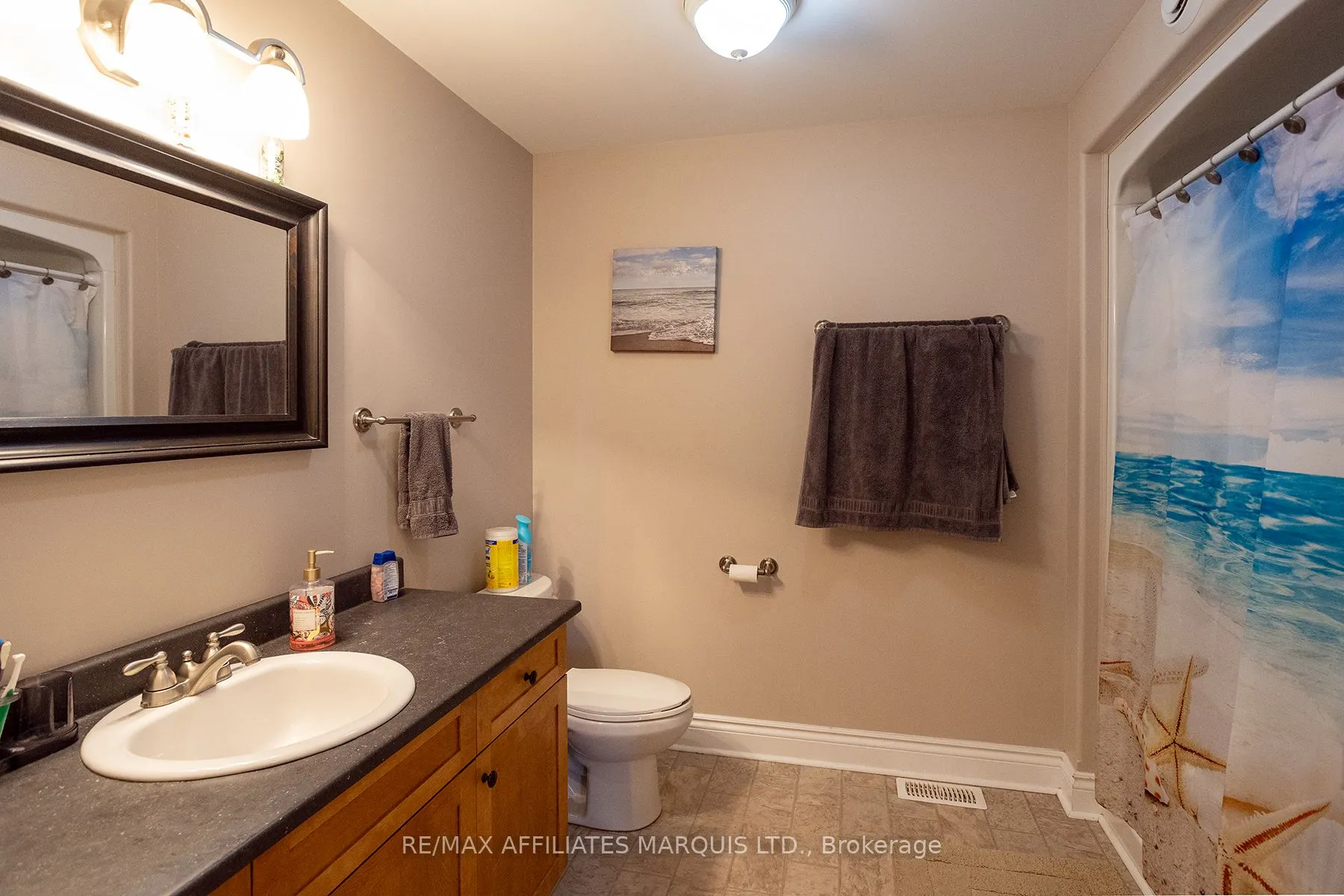133 Blakes Crescent