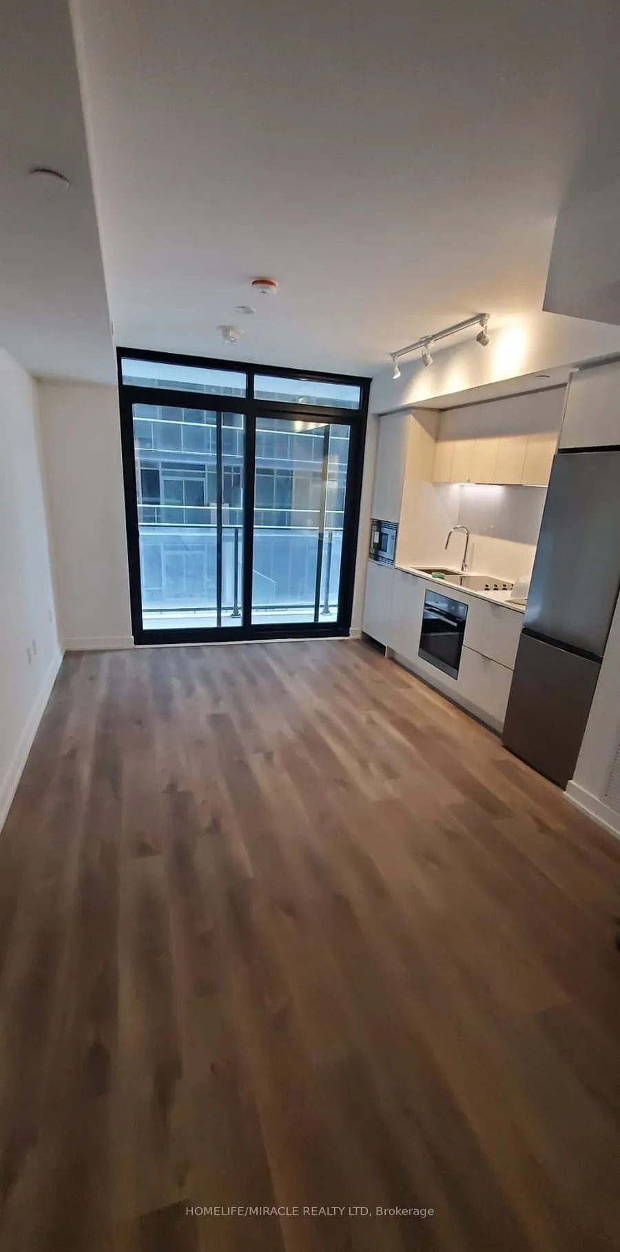 1 Jarvis Street, #521