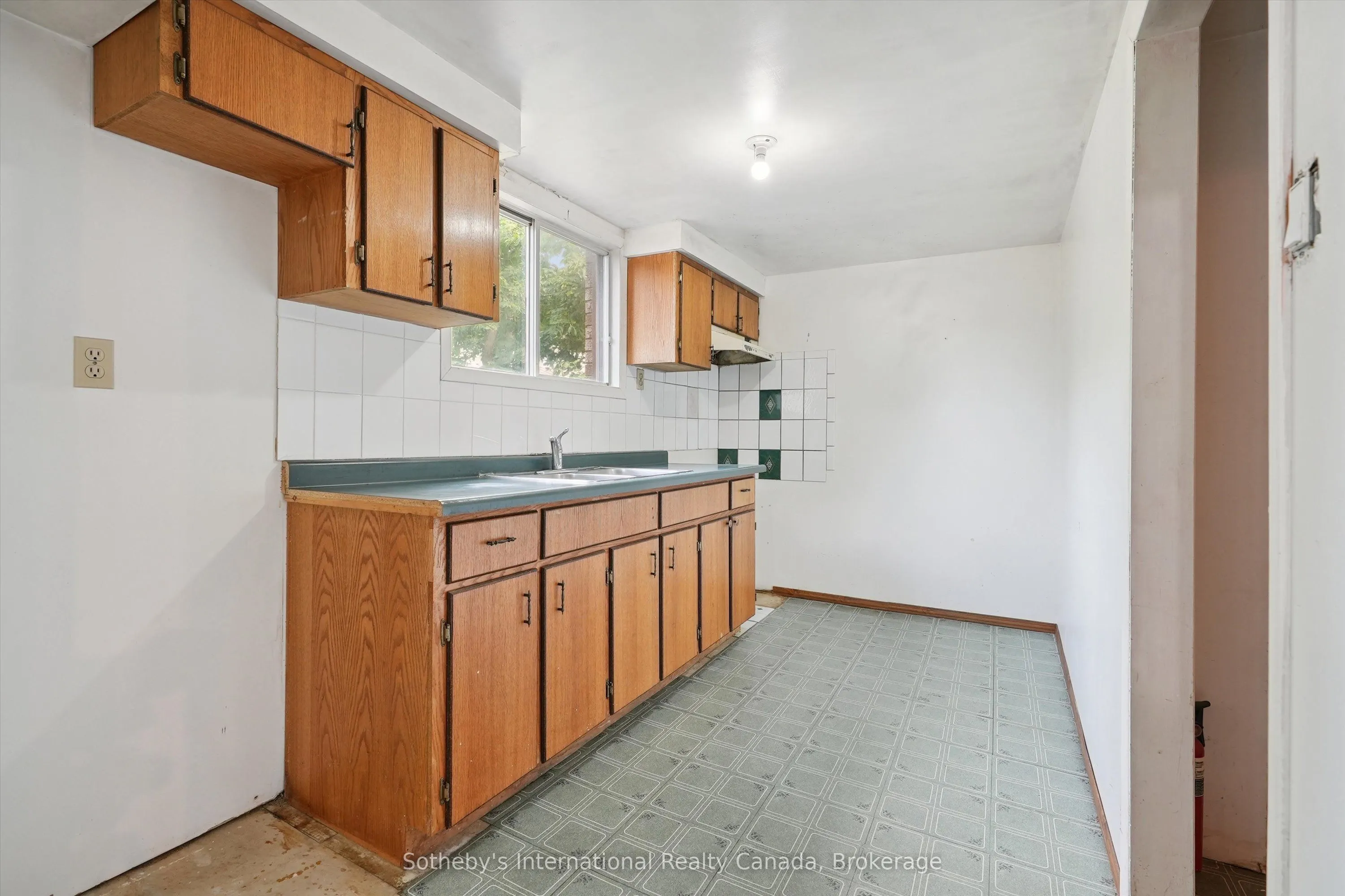 6 Windstar Place