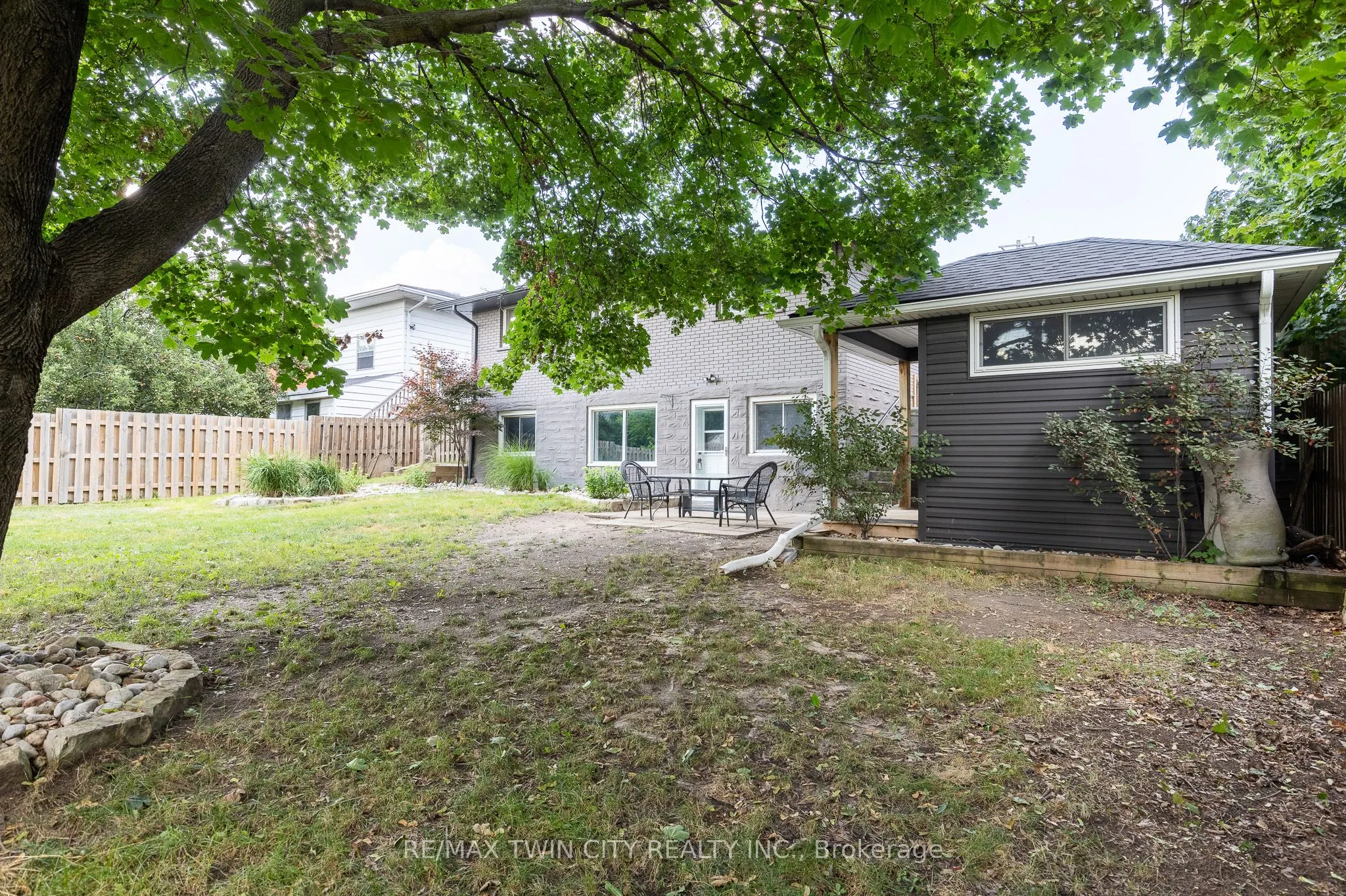 367 Hillcrest Road, #B