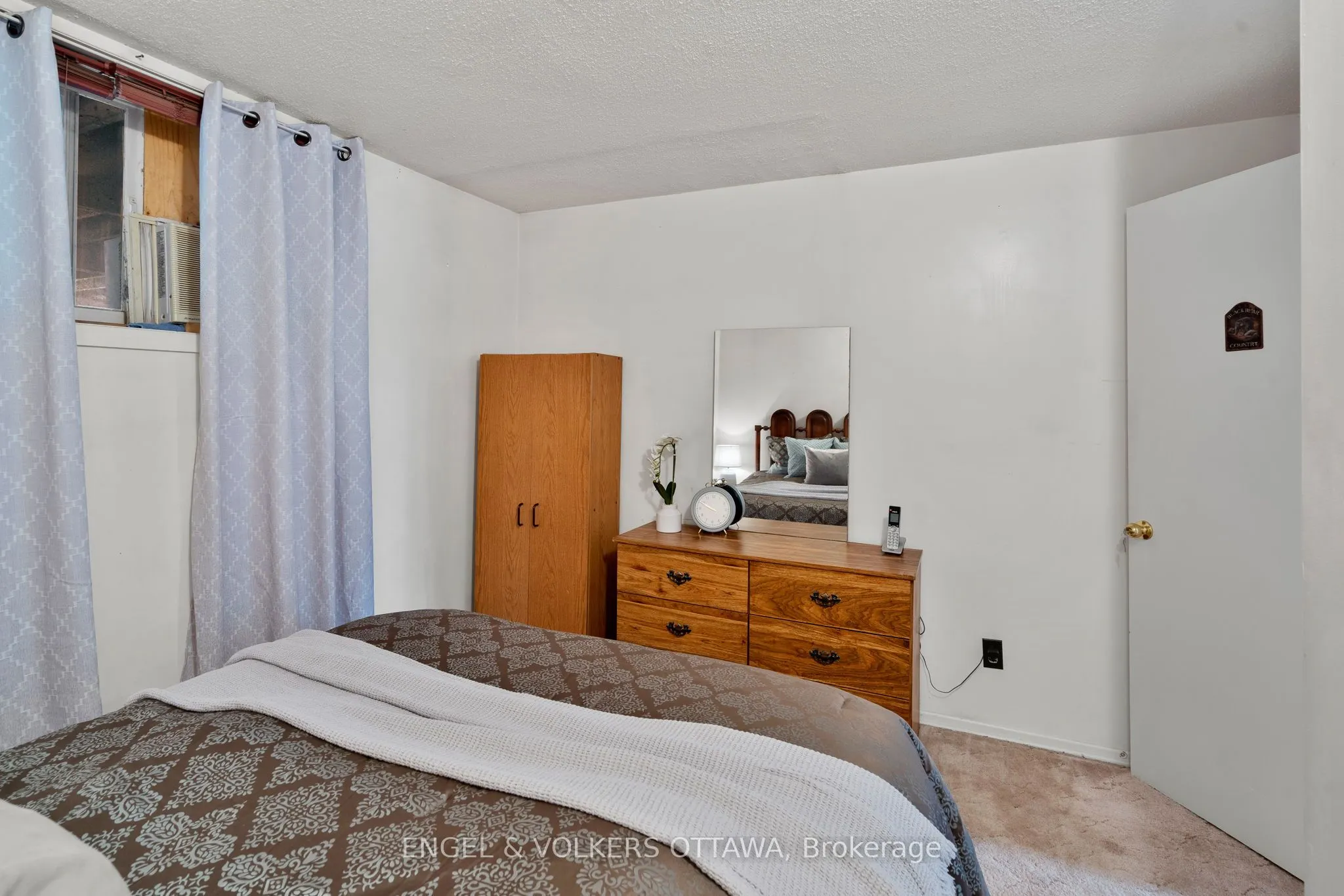 238 Wilfred Crescent
