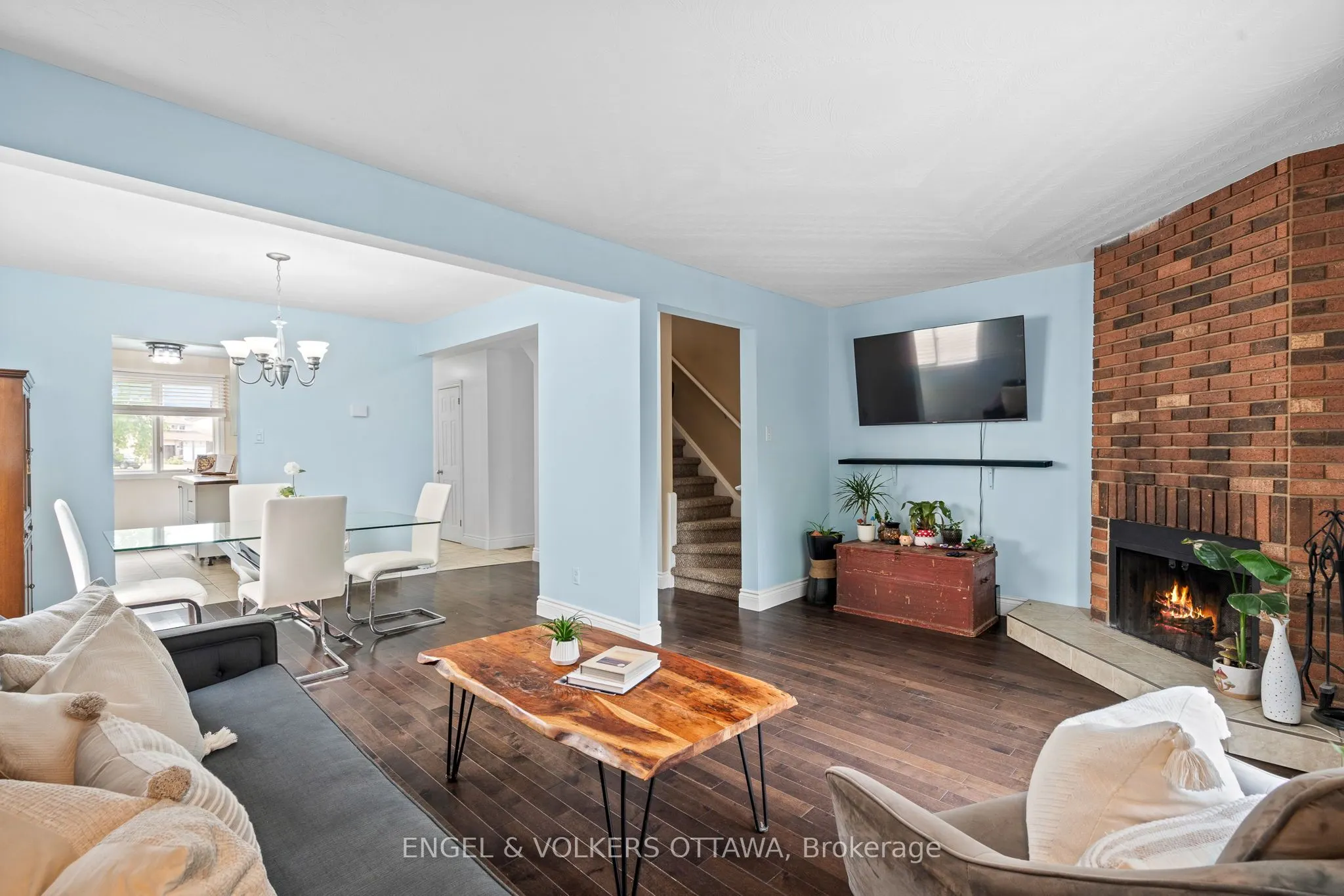 42 Henfield Avenue