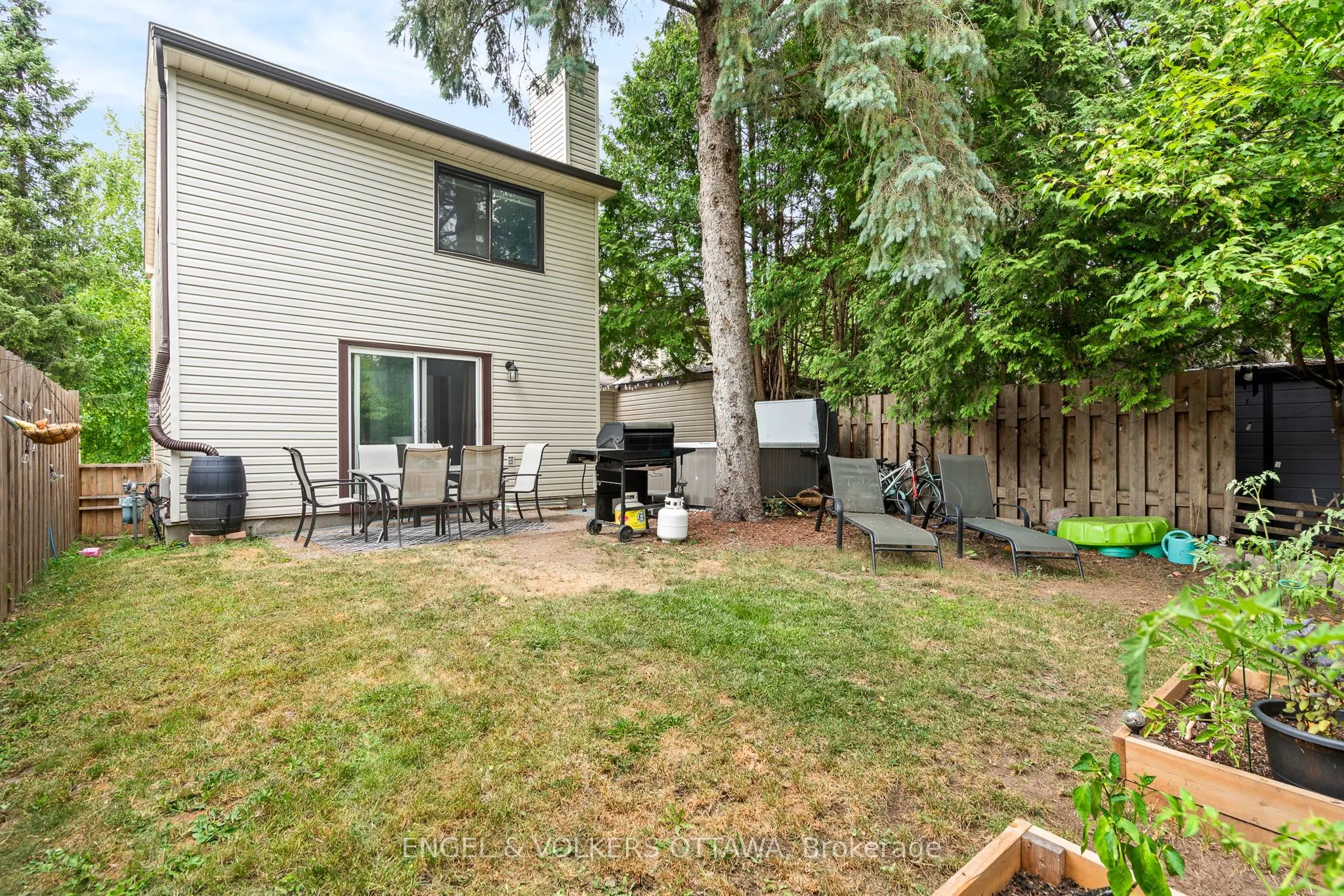 42 Henfield Avenue