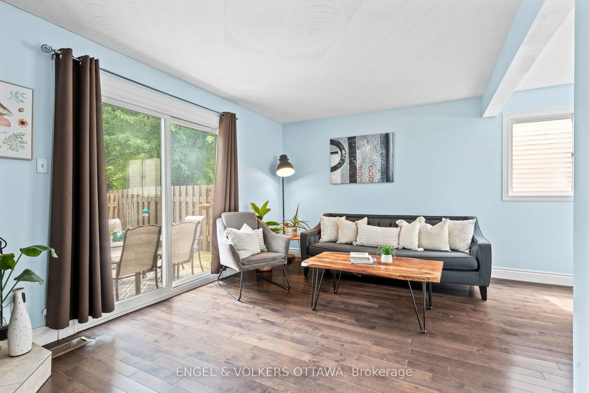 42 Henfield Avenue