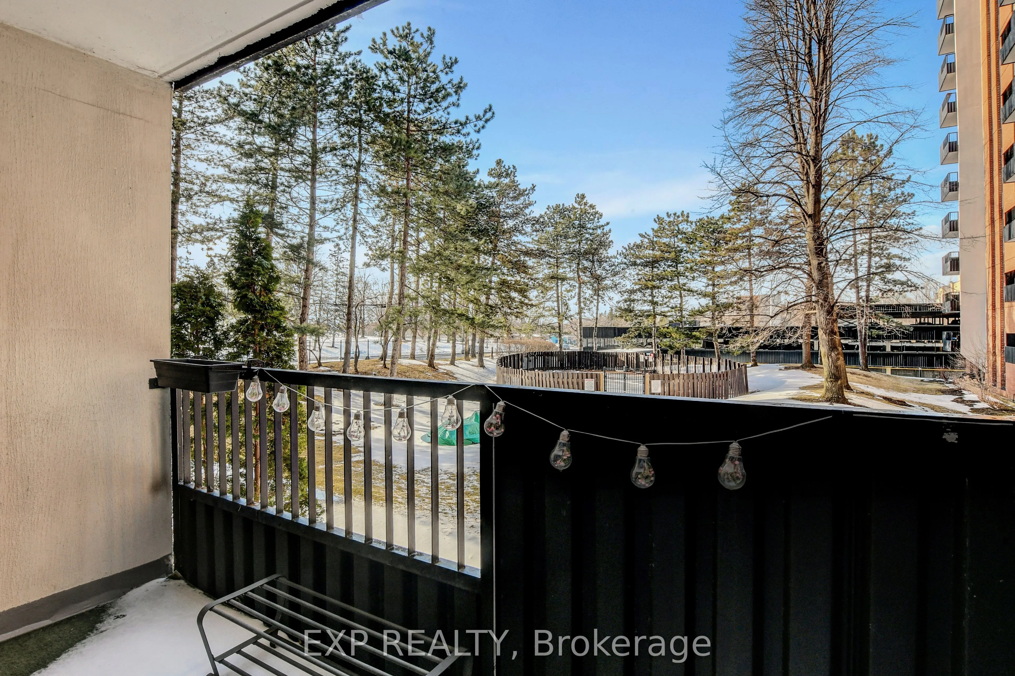 2951 Riverside Drive, #211
