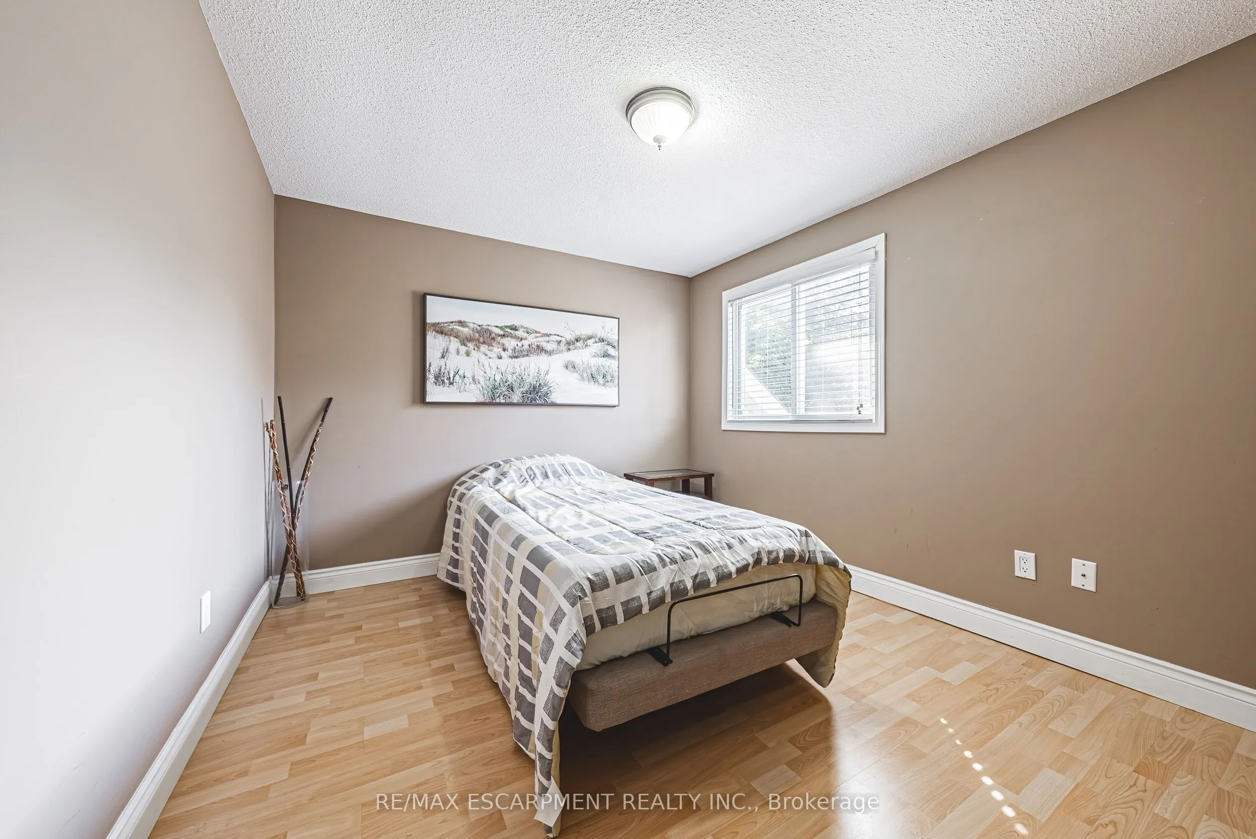 412 Melanie Crescent