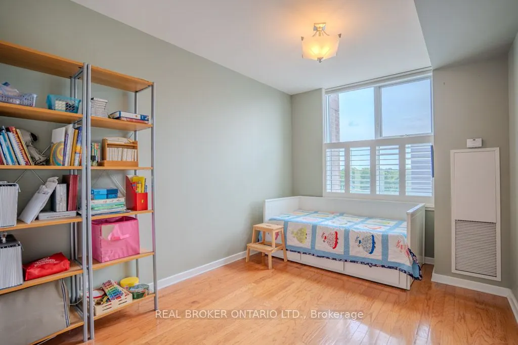 150 Caroline Avenue, #604