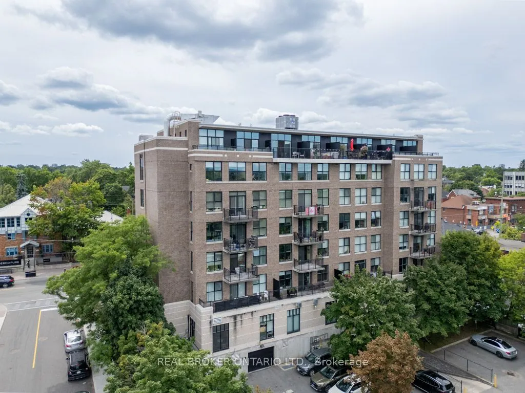 150 Caroline Avenue, #604