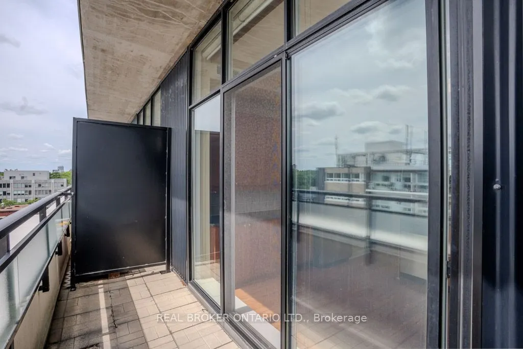 150 Caroline Avenue, #604