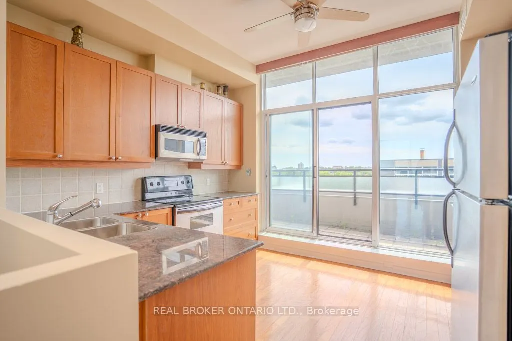 150 Caroline Avenue, #604