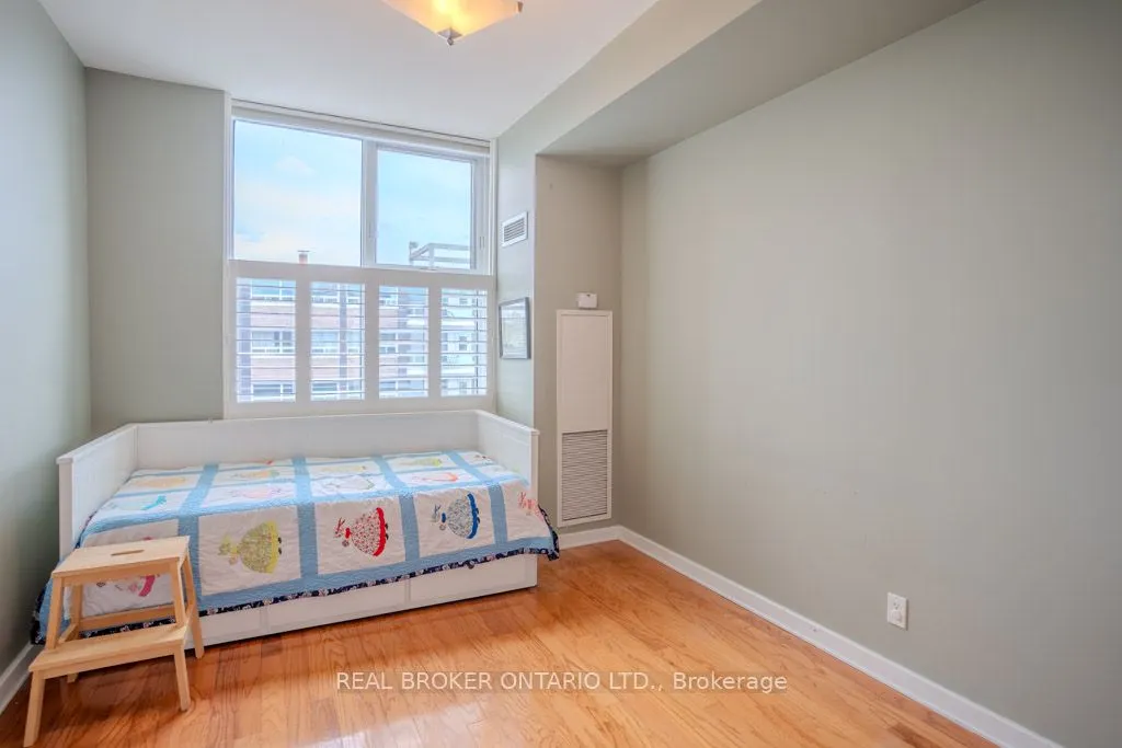 150 Caroline Avenue, #604