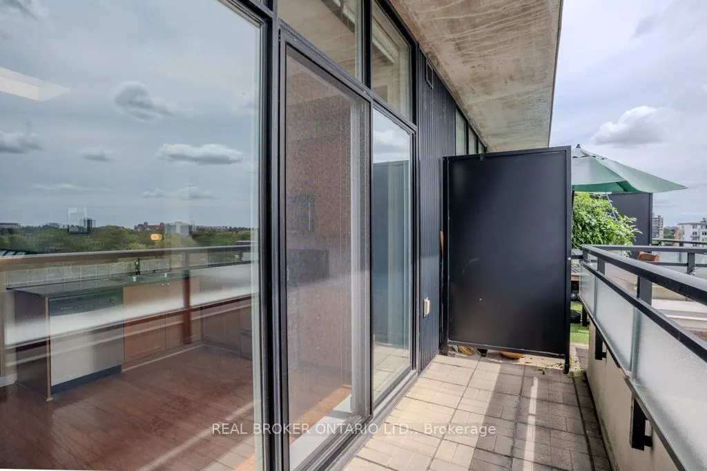 150 Caroline Avenue, #604