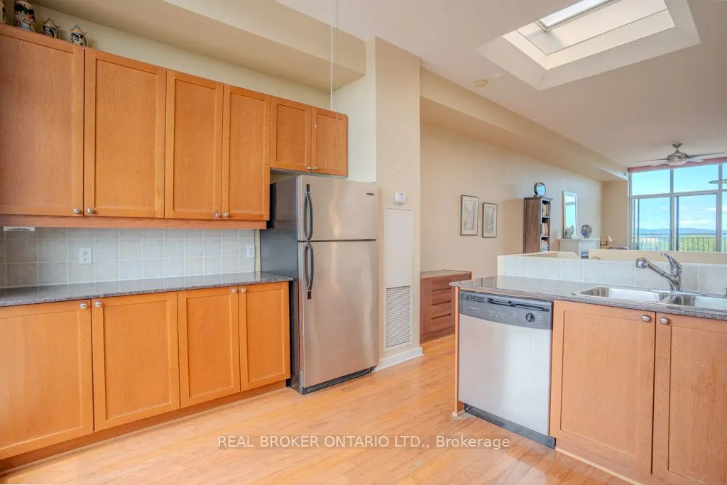 150 Caroline Avenue, #604