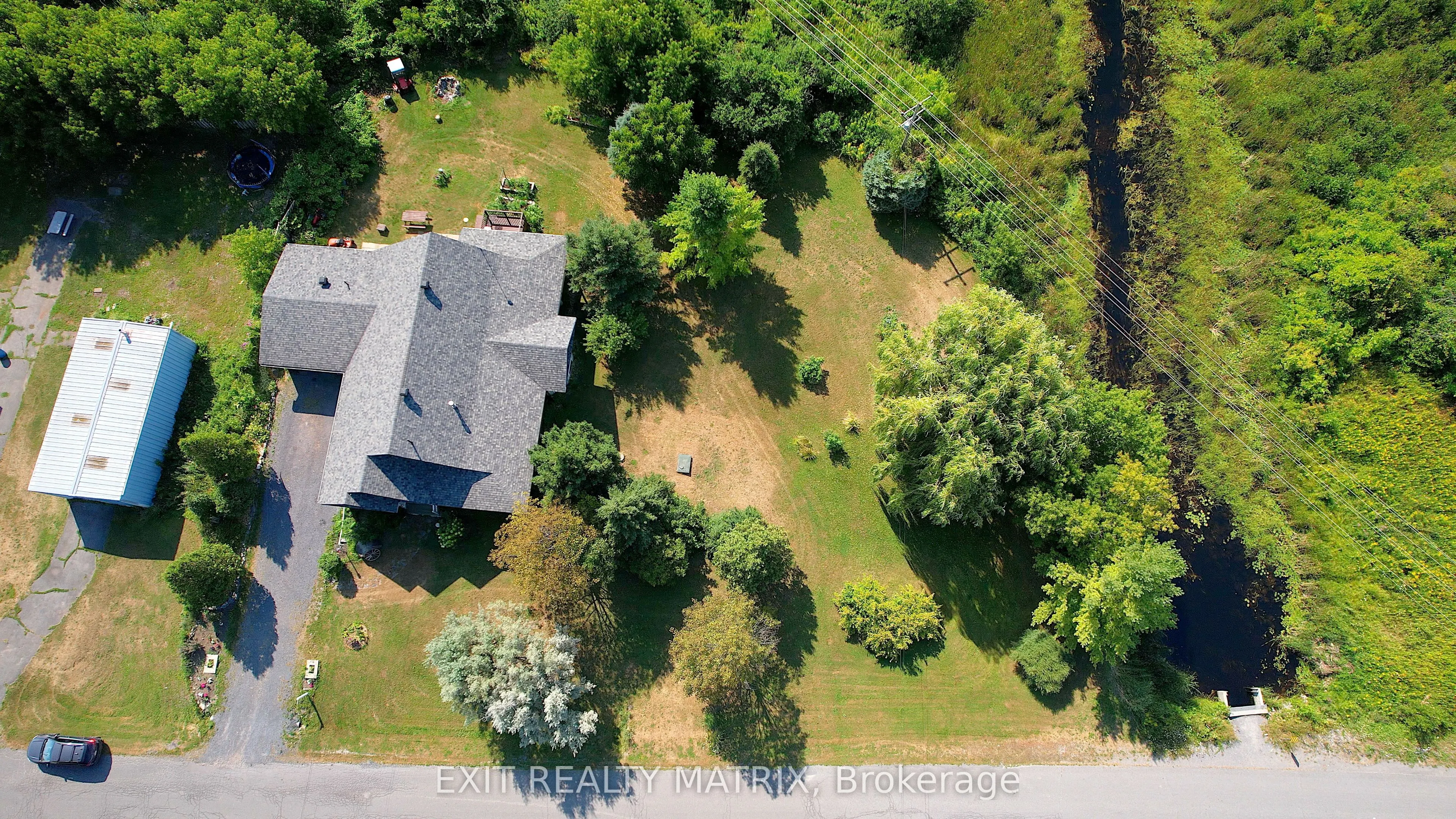 20306 Lochiel Street W
