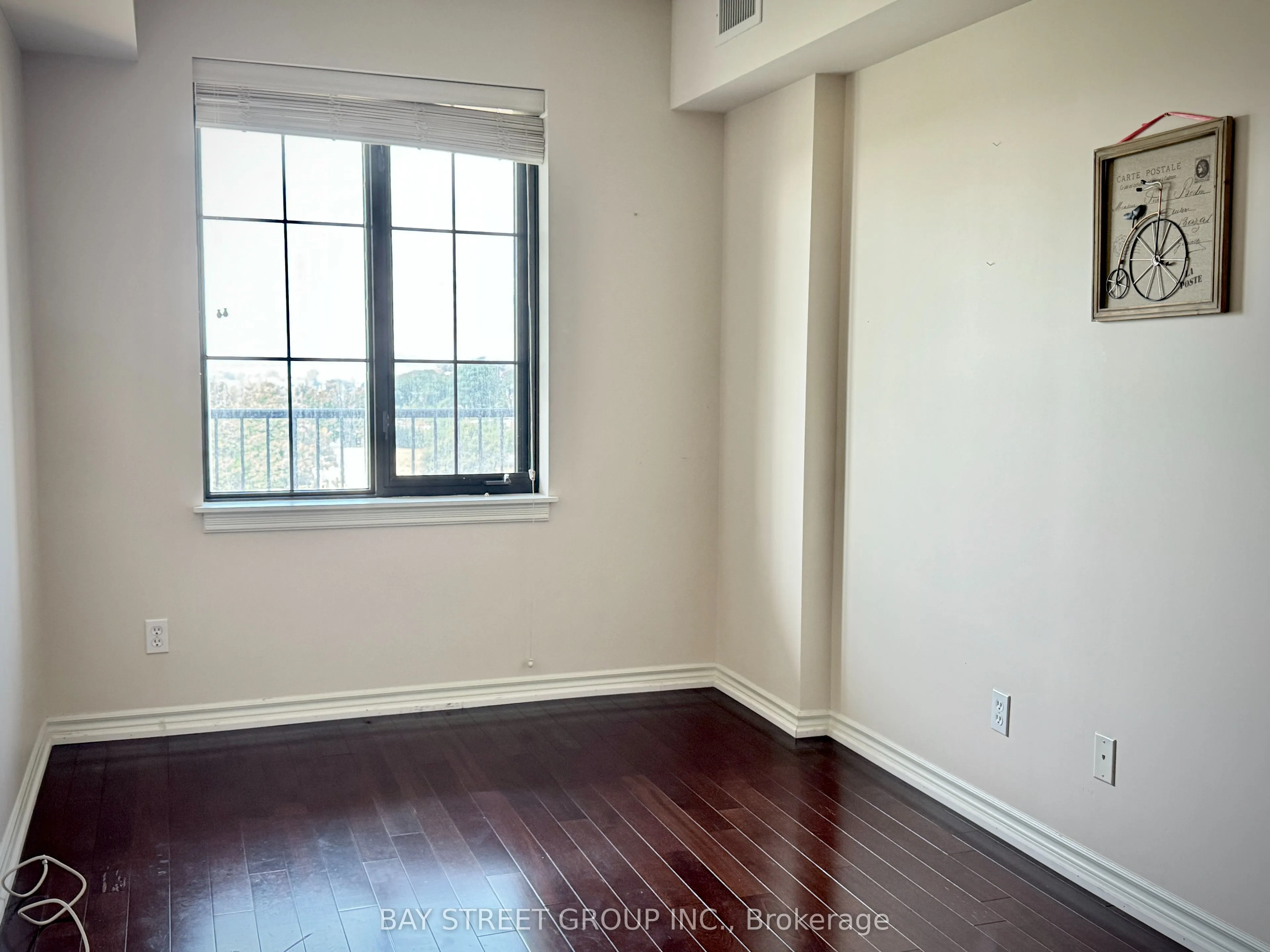 47 Caroline Street N, #601