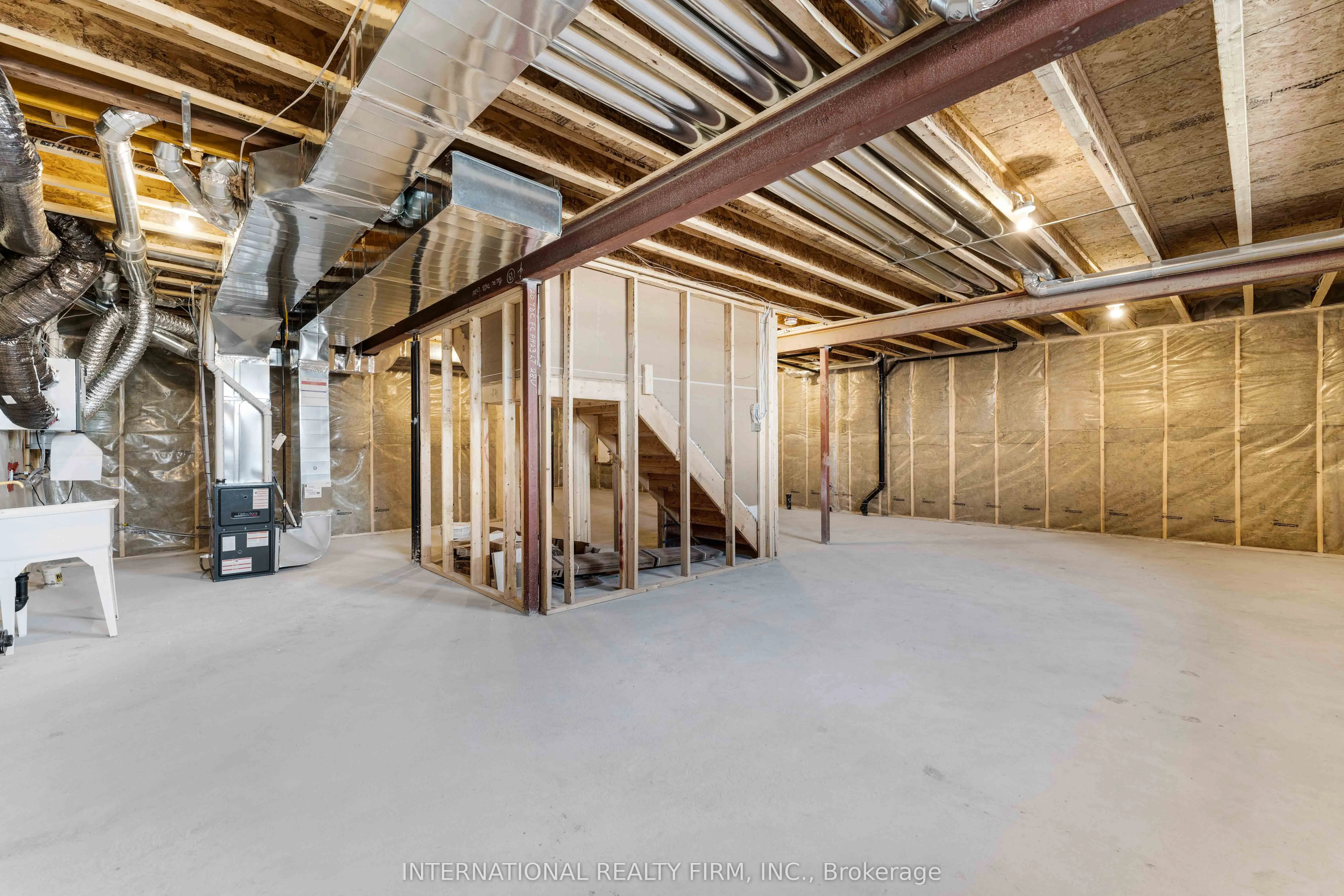 696 Moonflower Crescent