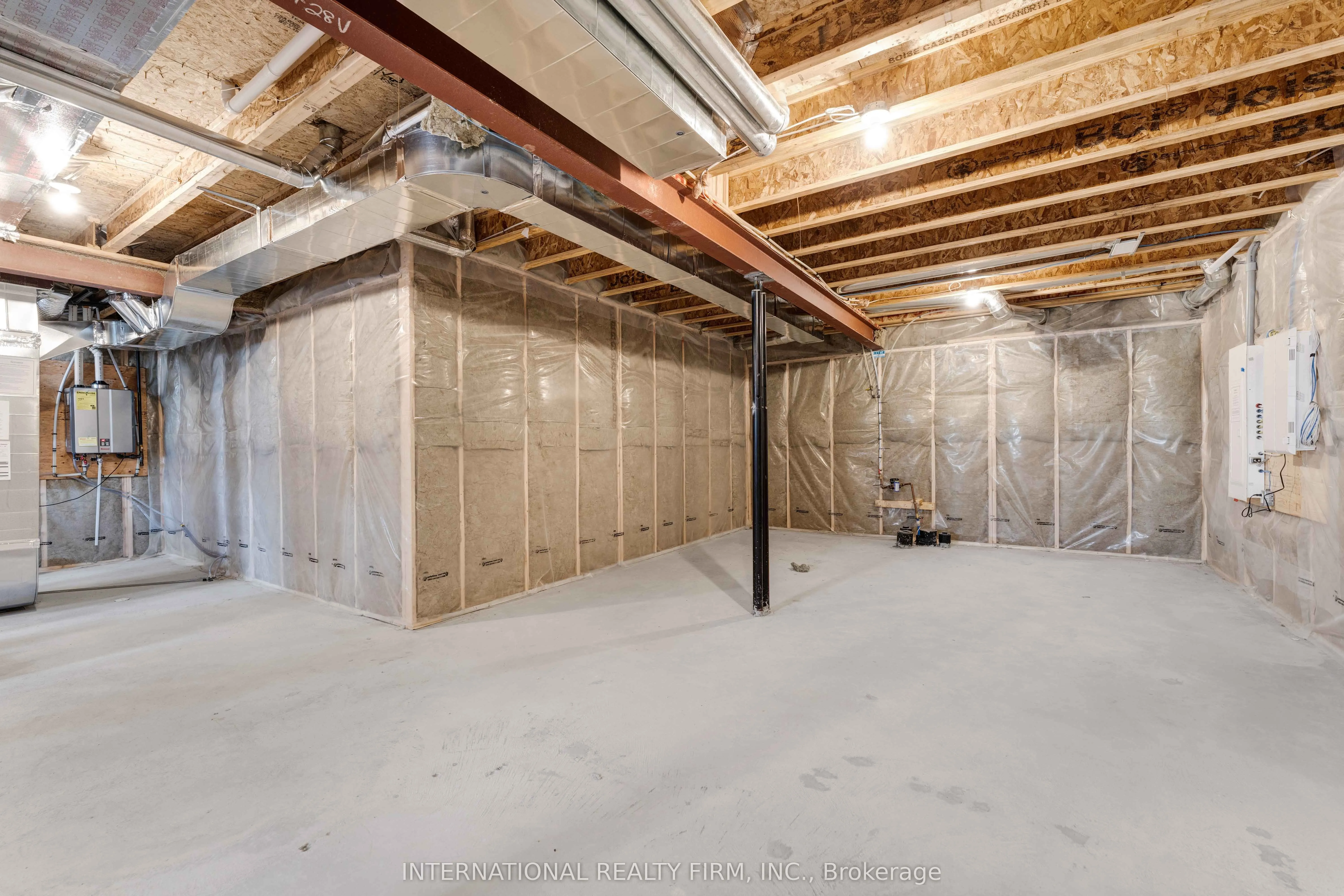 696 Moonflower Crescent