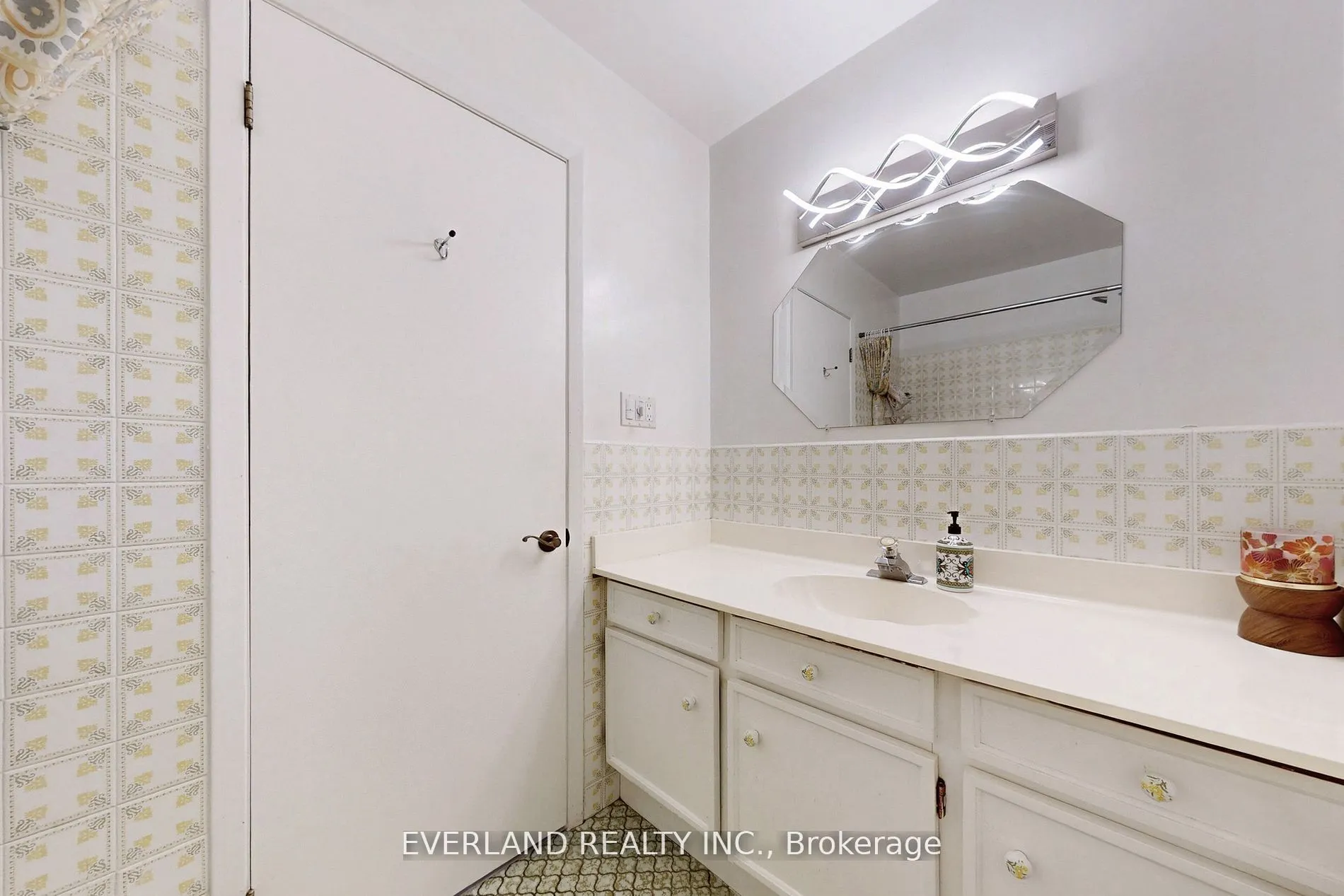 583386 HAMILTON Road
