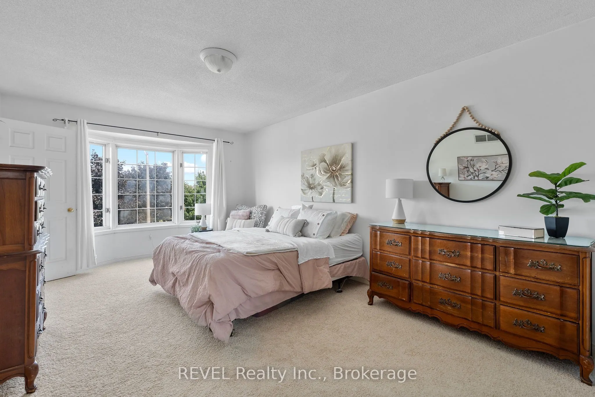 19 Crysler Crescent