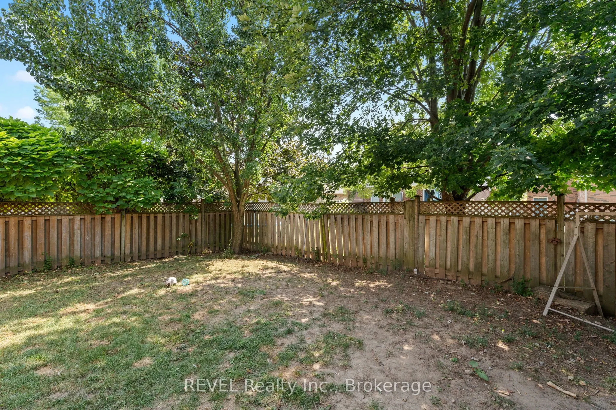 19 Crysler Crescent