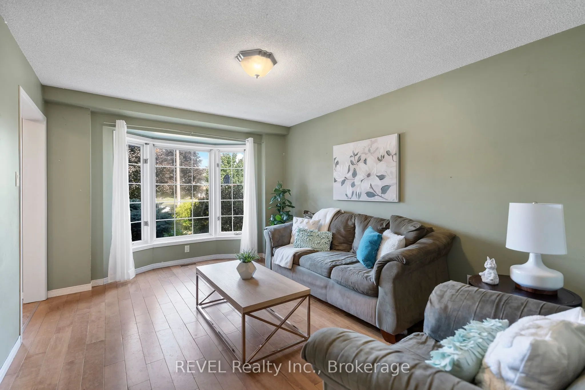 19 Crysler Crescent