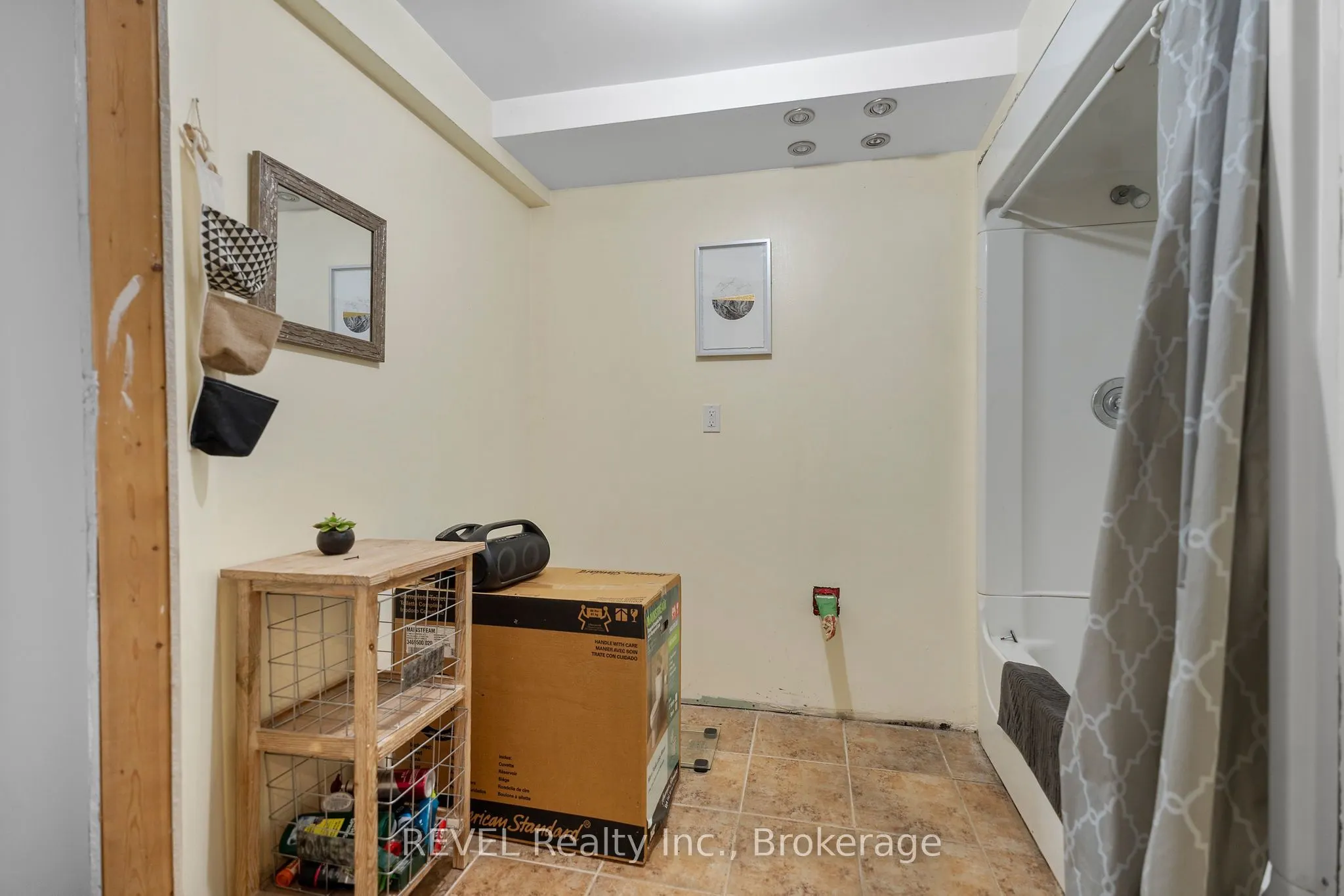 19 Crysler Crescent