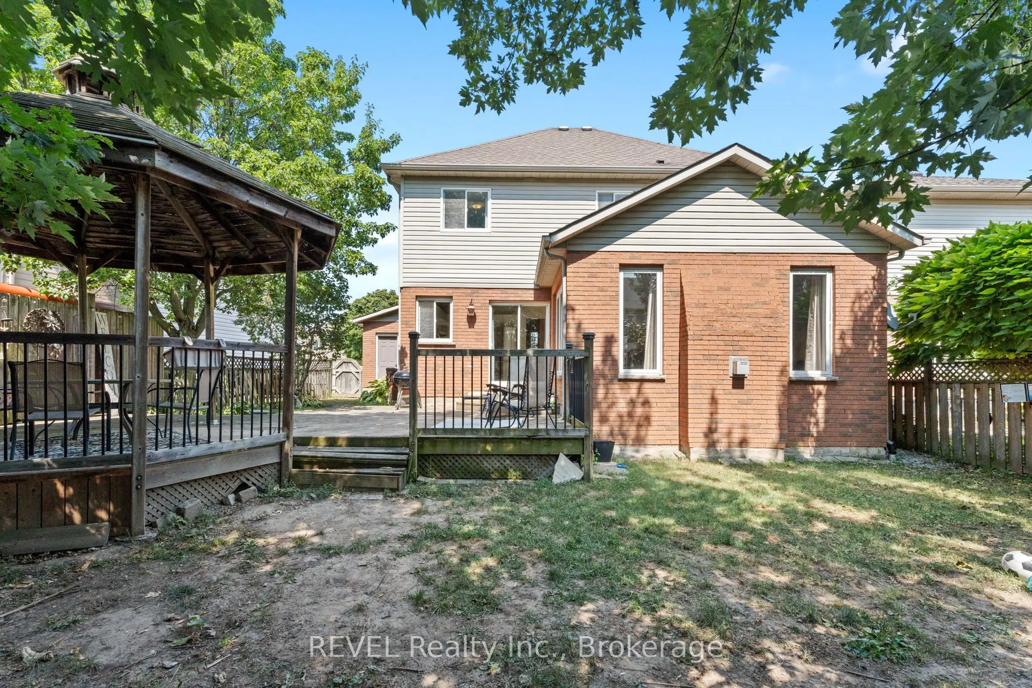 19 Crysler Crescent