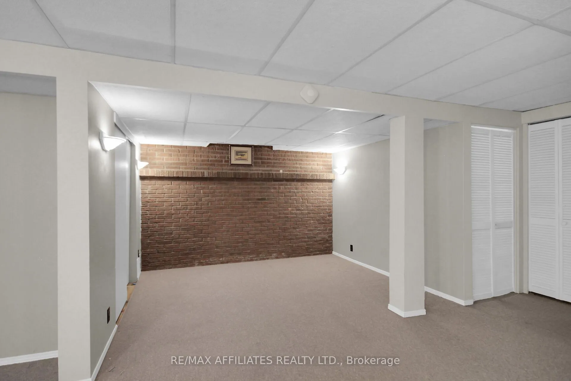312 Mountbatten Avenue