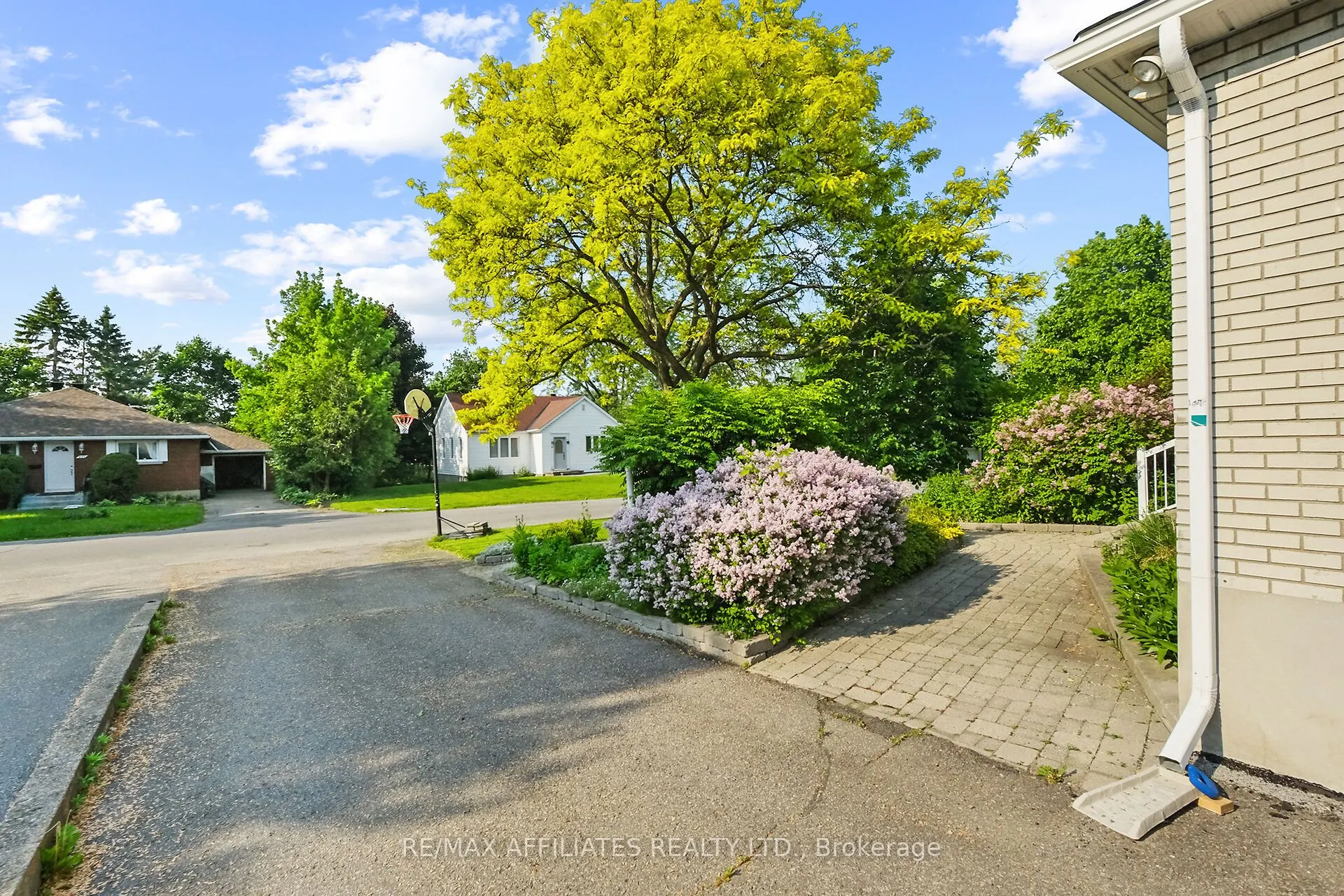 312 Mountbatten Avenue
