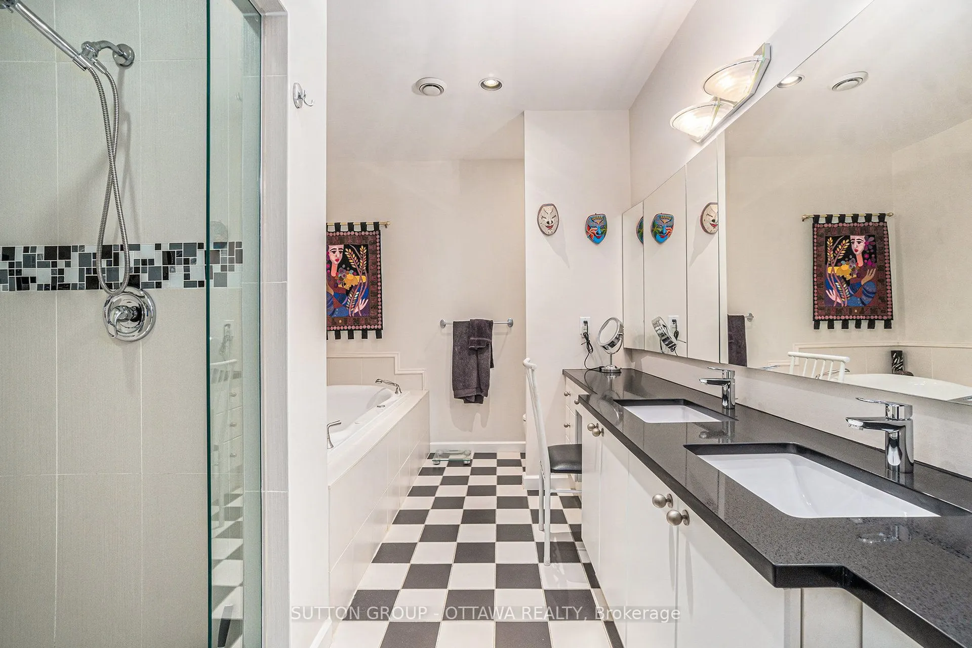 287 Maclaren Street, #202