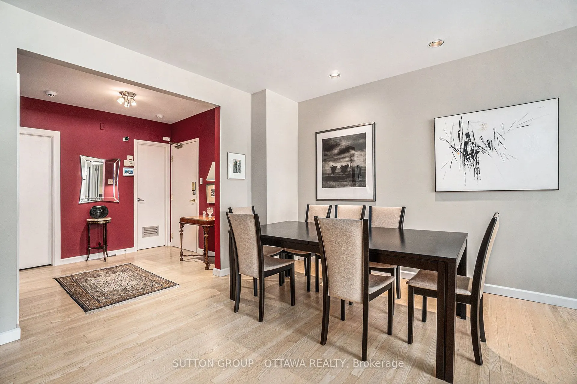 287 Maclaren Street, #202