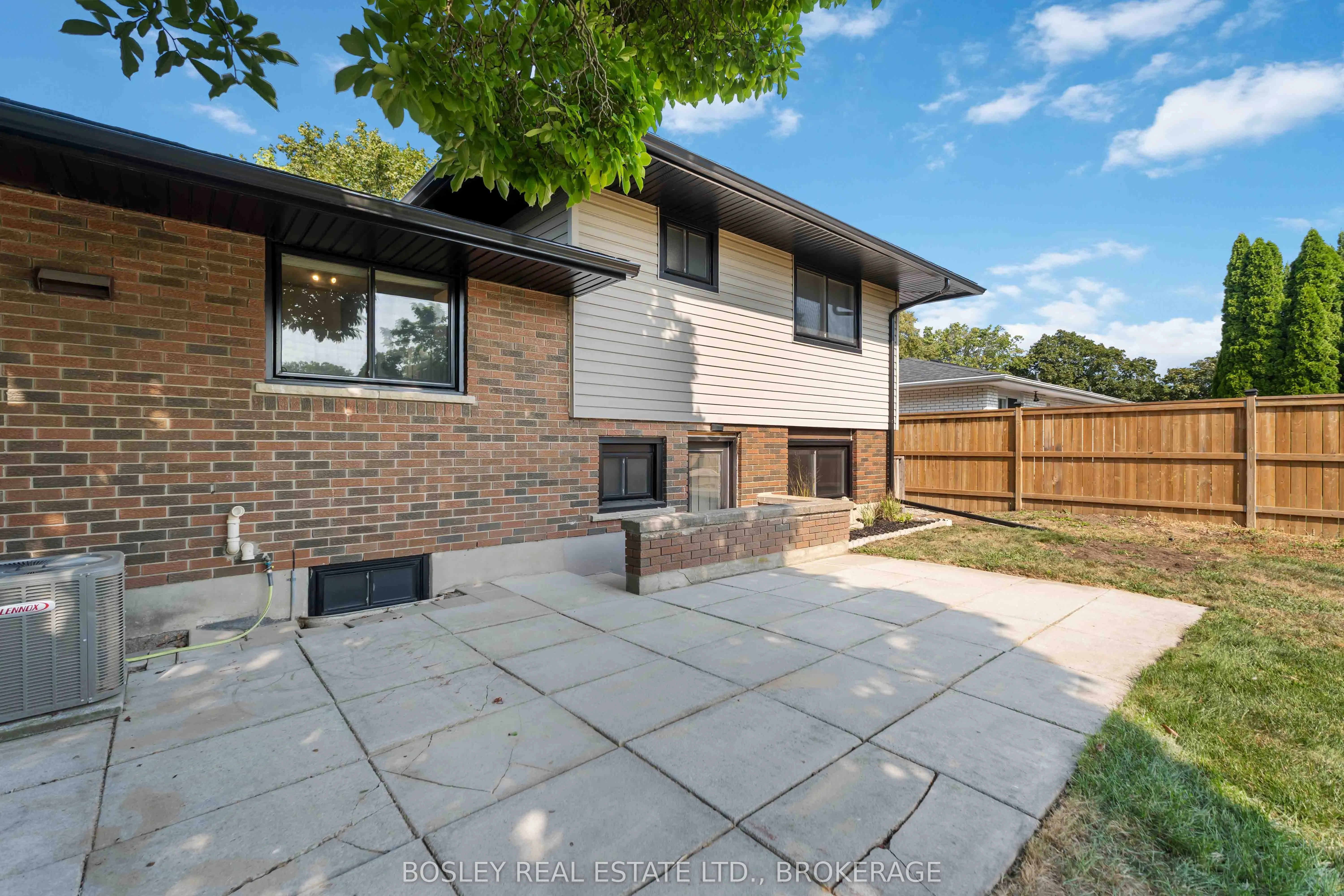 96 Windward Street