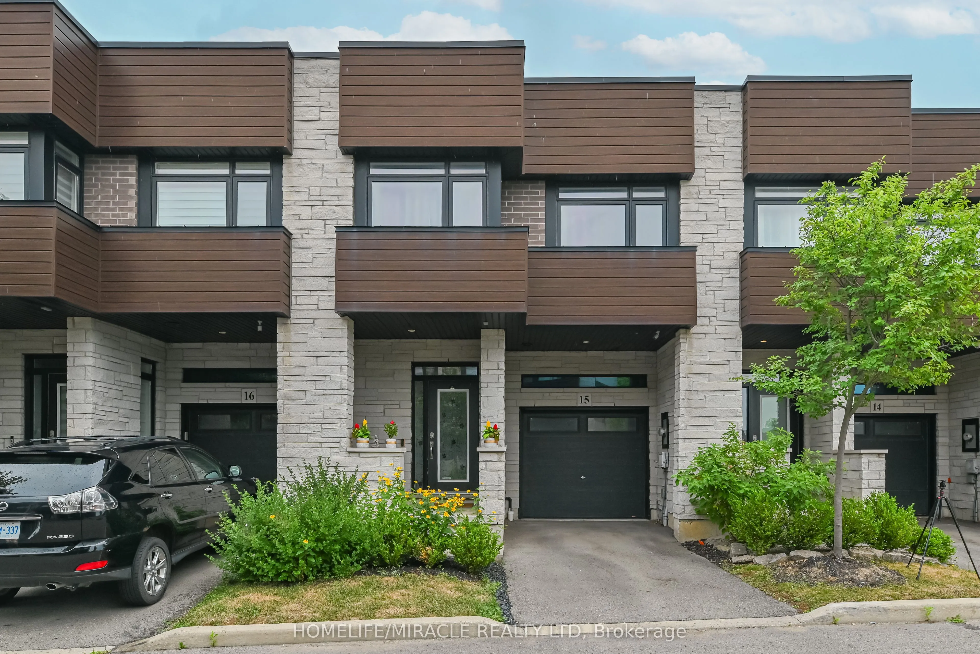 35 Midhurst Heights, #15