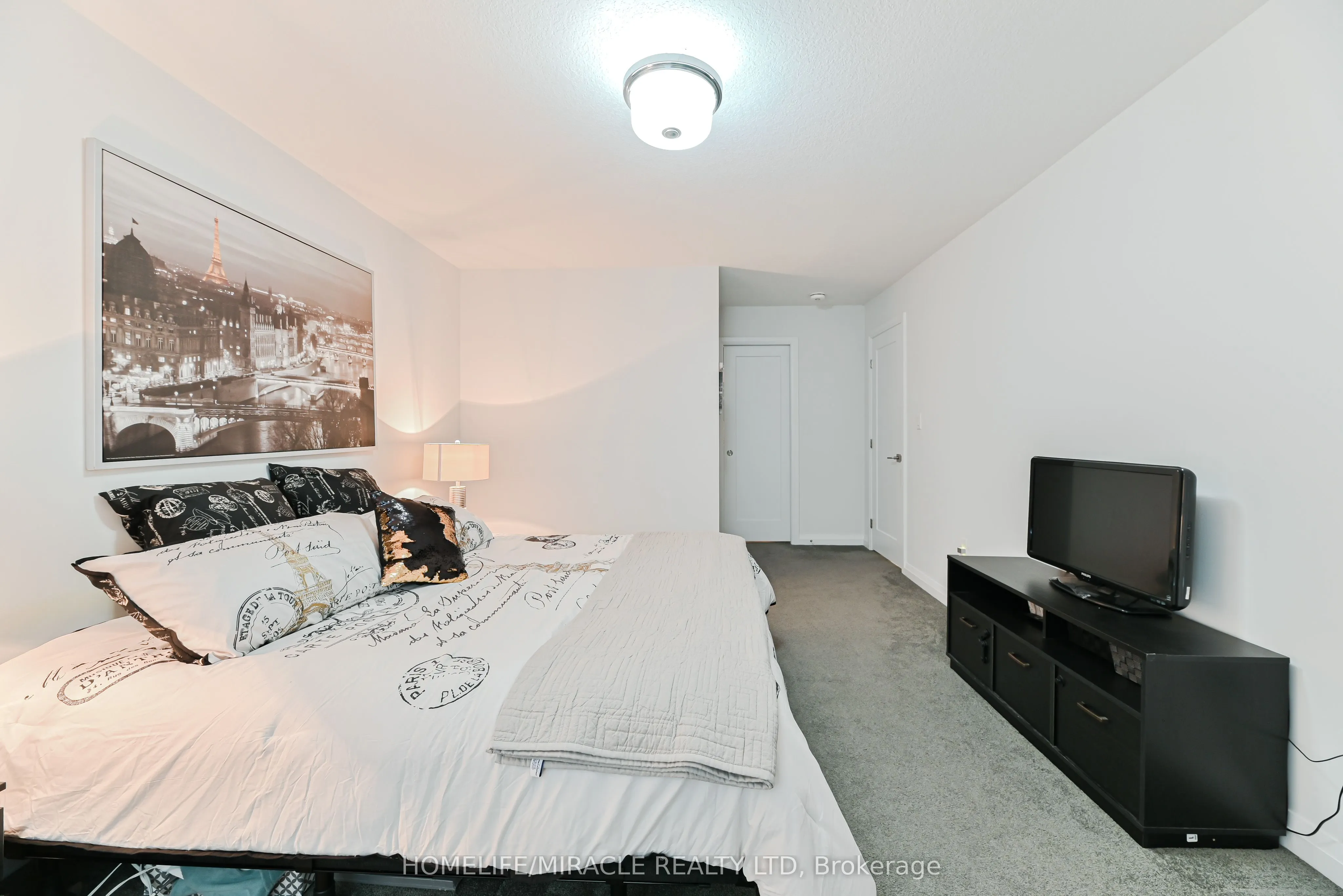 35 Midhurst Heights, #15