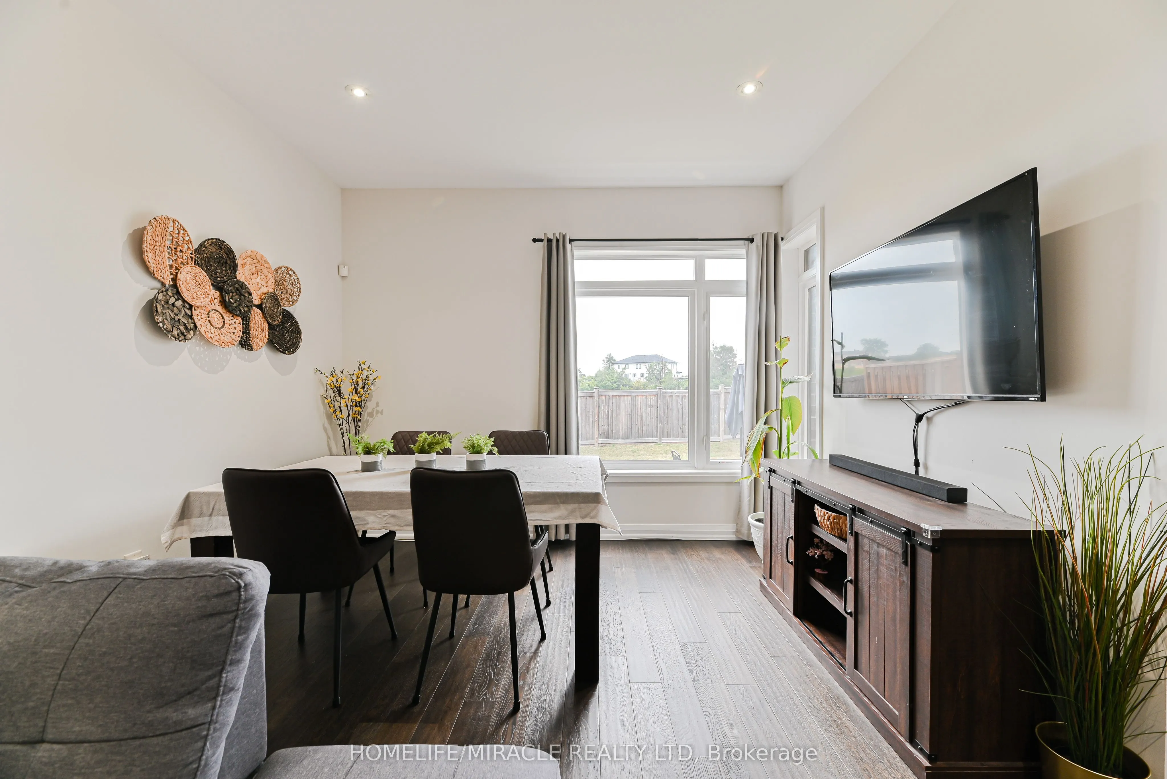 35 Midhurst Heights, #15