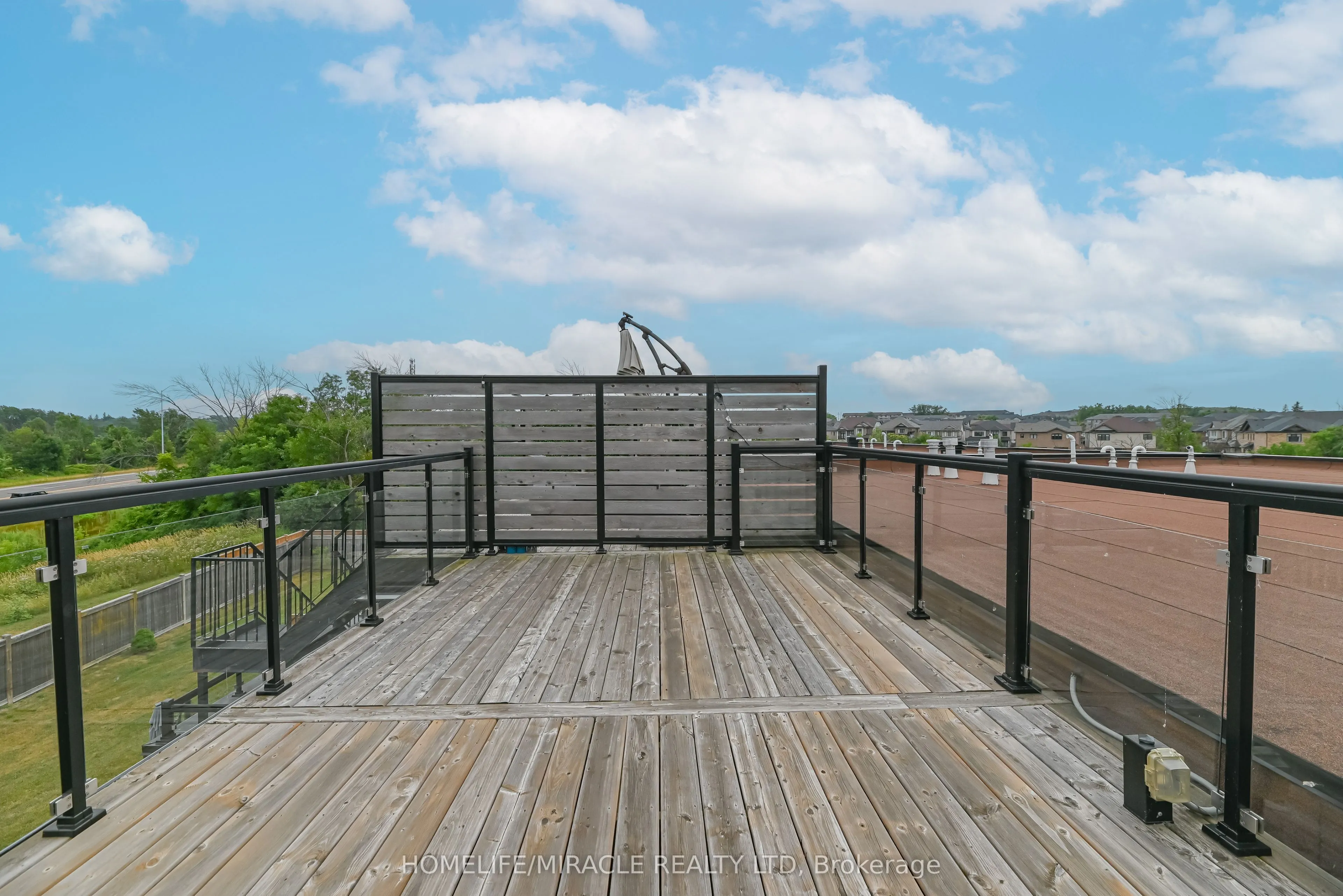35 Midhurst Heights, #15