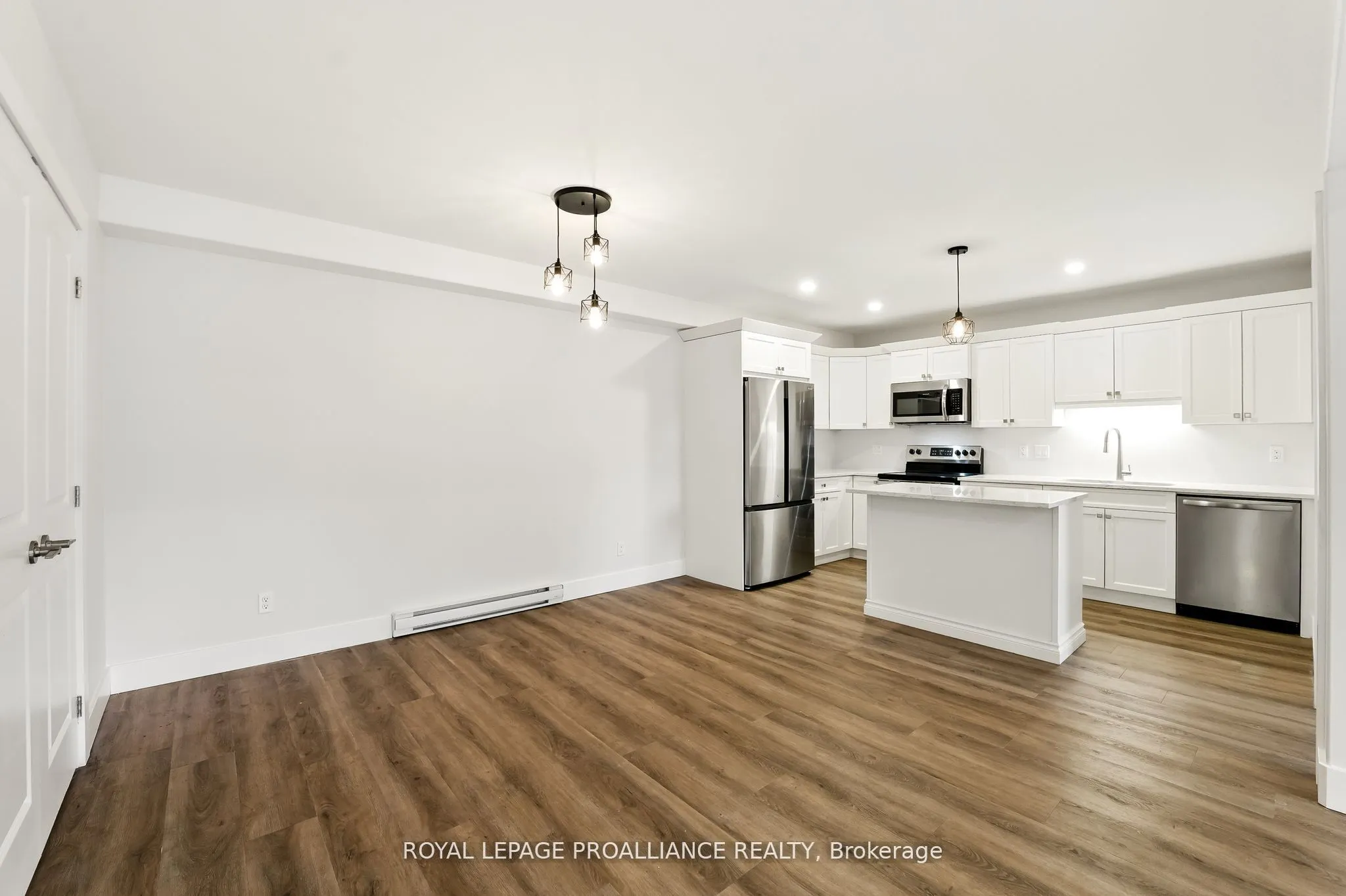 15 Arthur Street, #106
