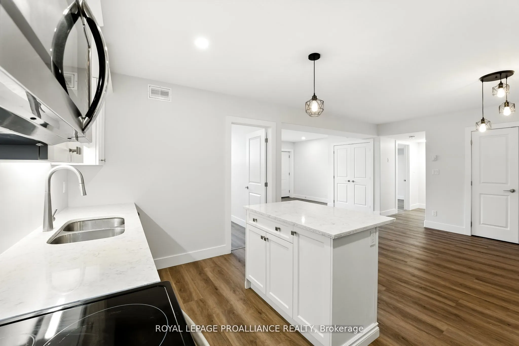 15 Arthur Street, #106