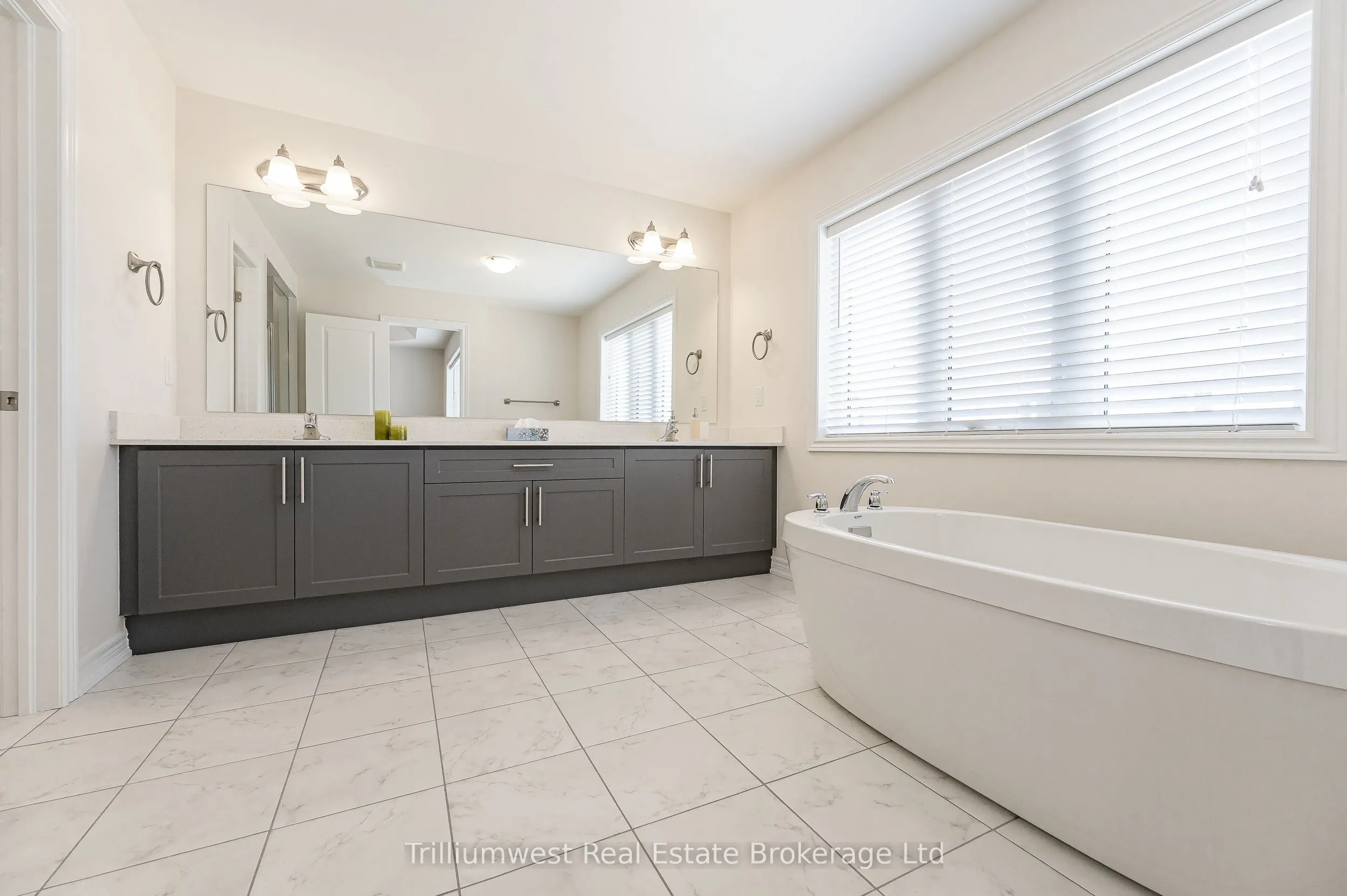 117 Haldimand Street