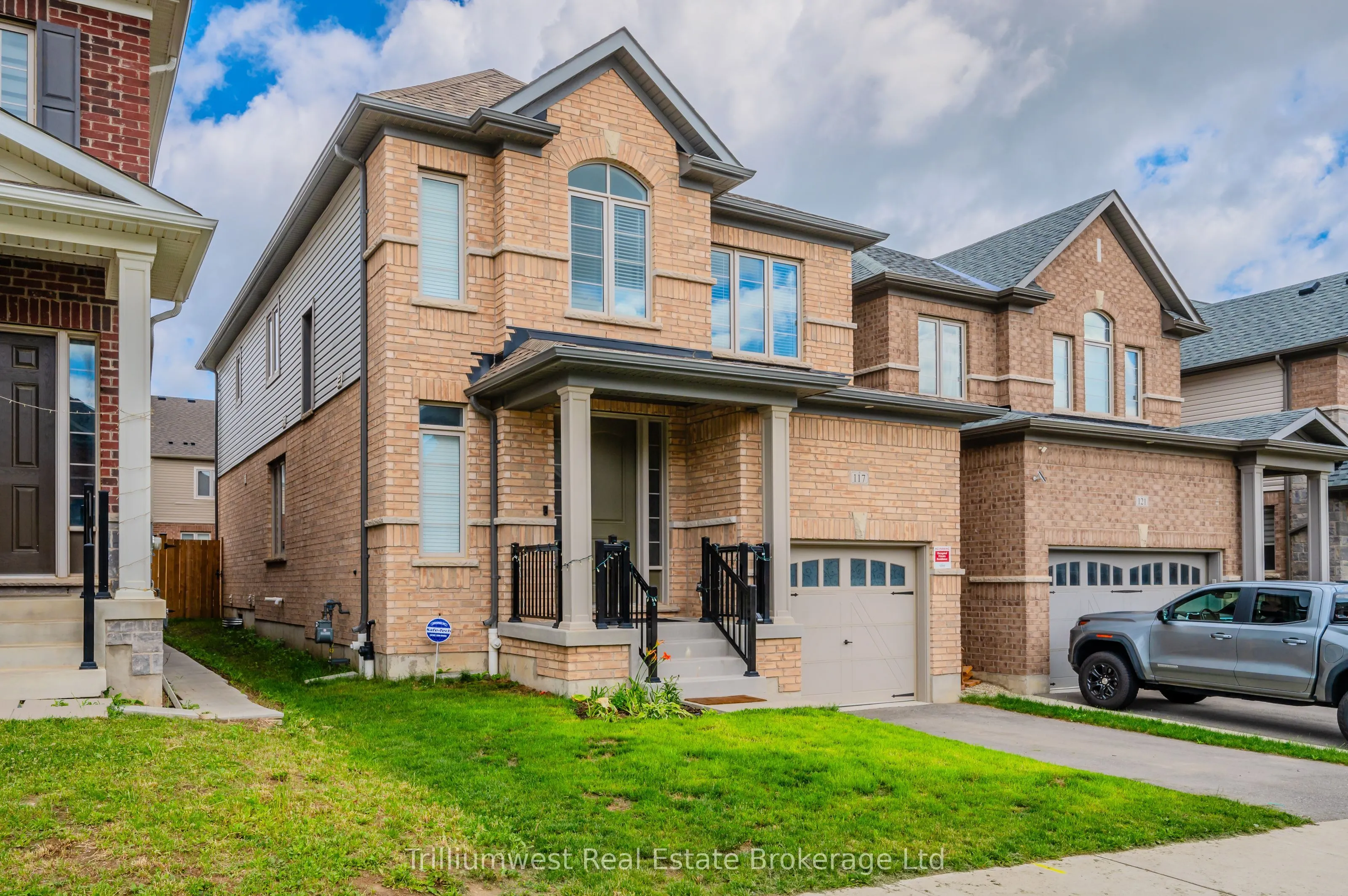 117 Haldimand Street