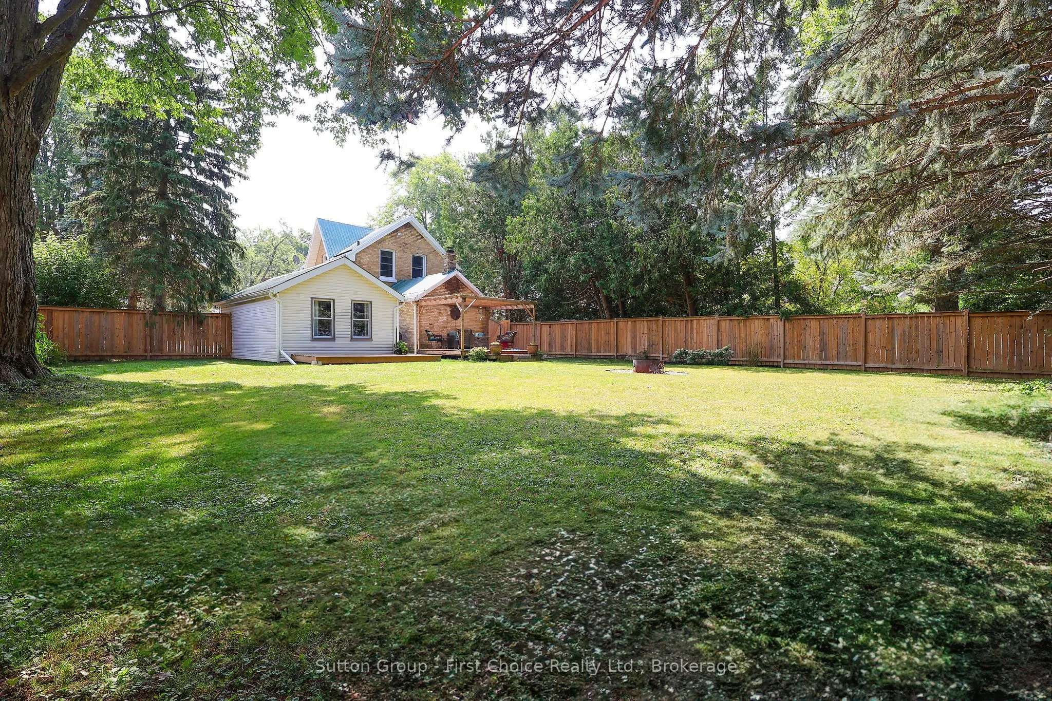 64 Dufferin Street