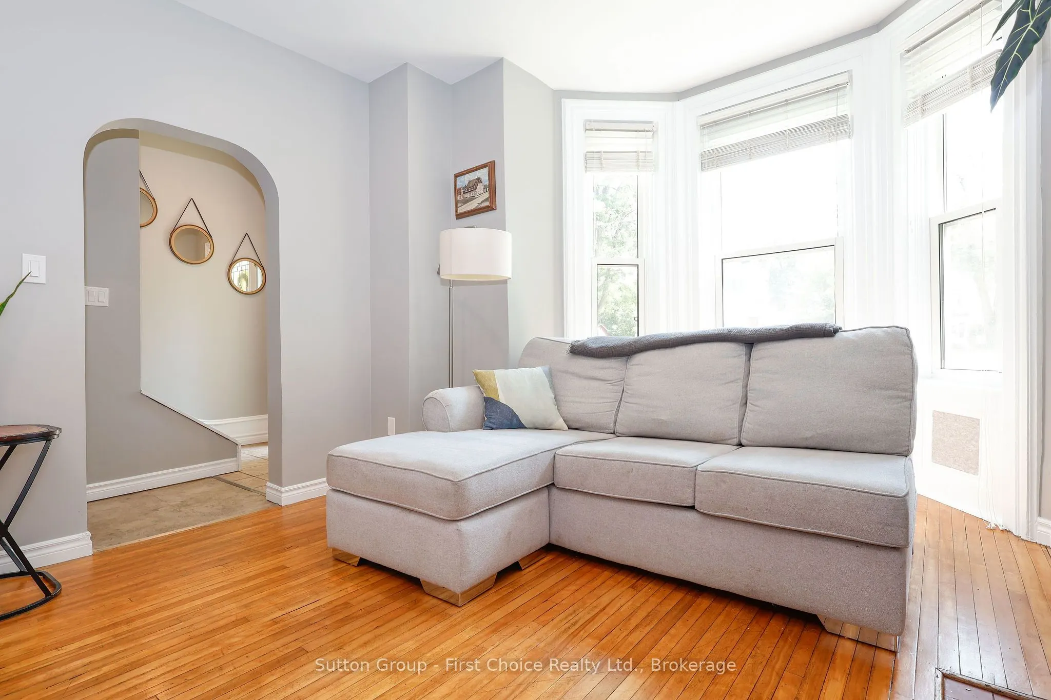 64 Dufferin Street