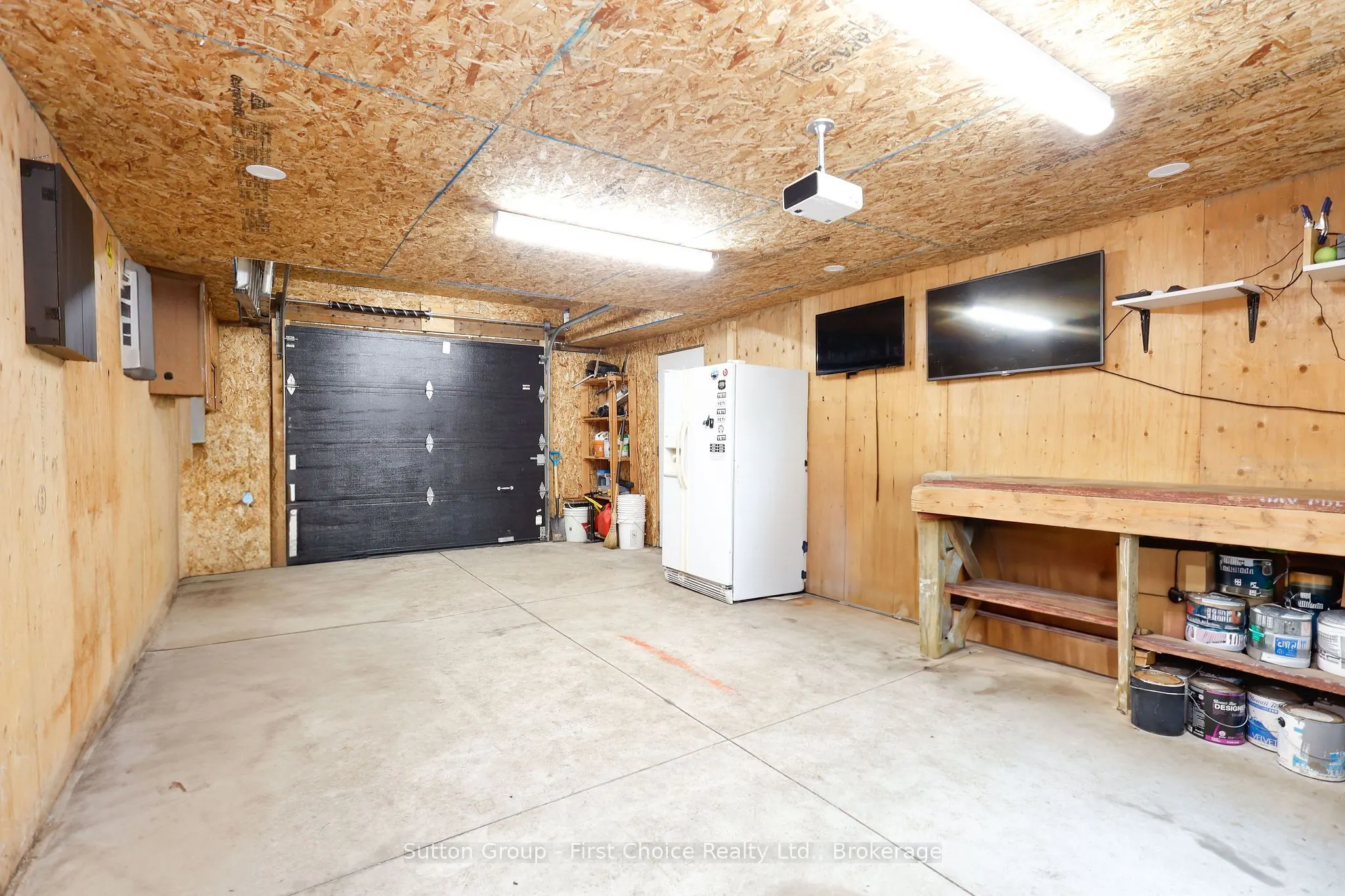 64 Dufferin Street