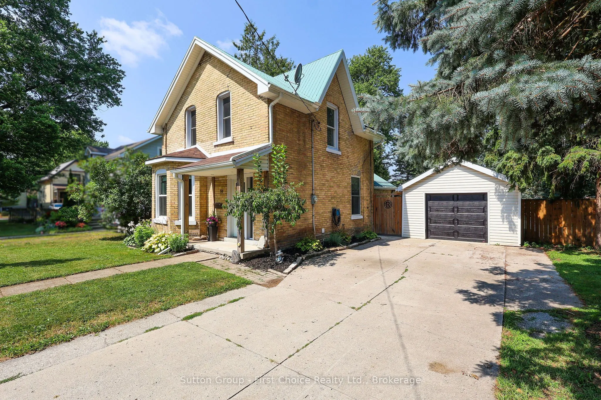 64 Dufferin Street