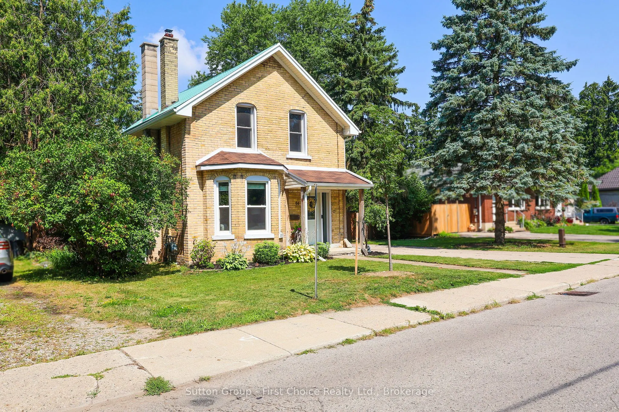 64 Dufferin Street