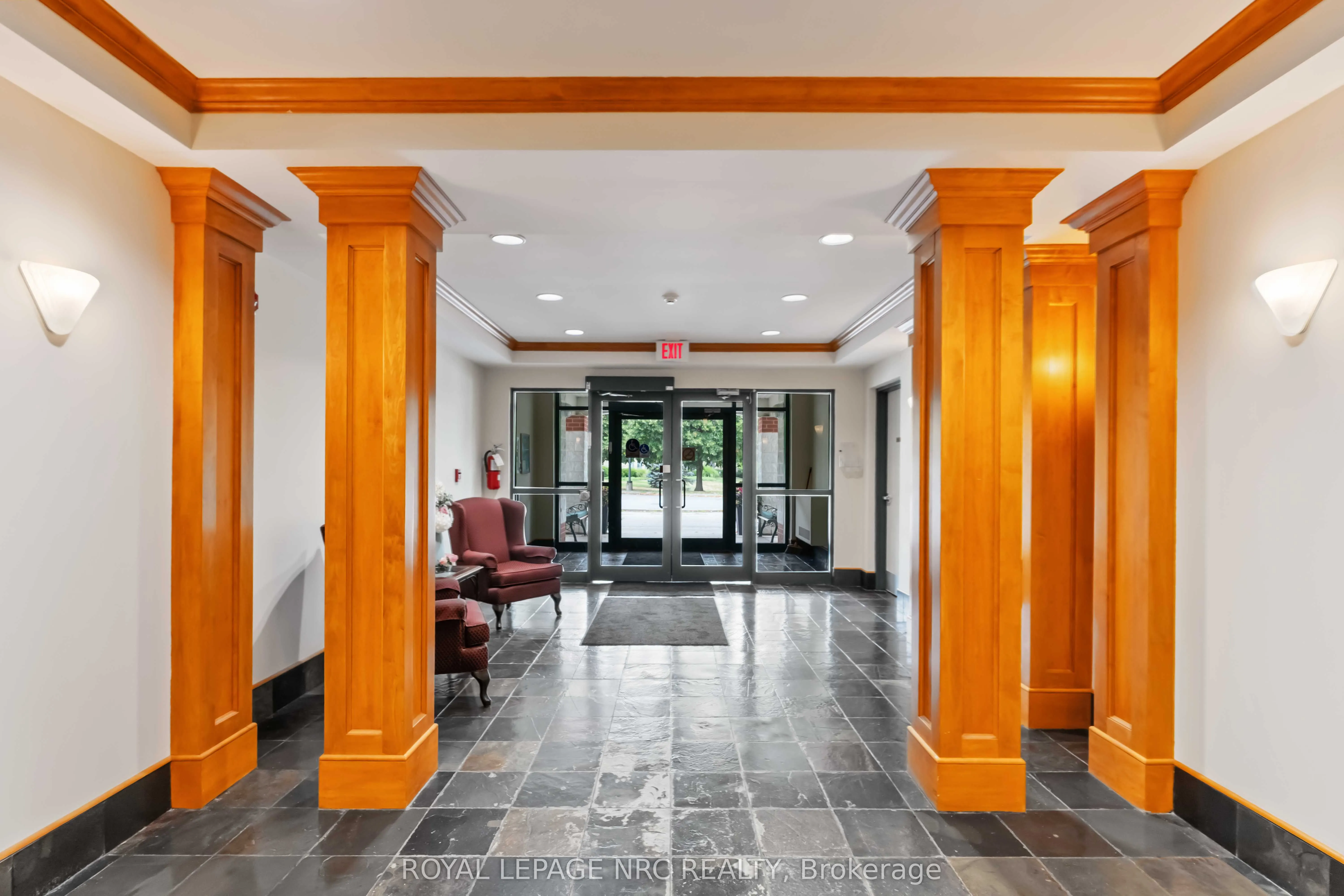 55 Pelham Town Square, #101