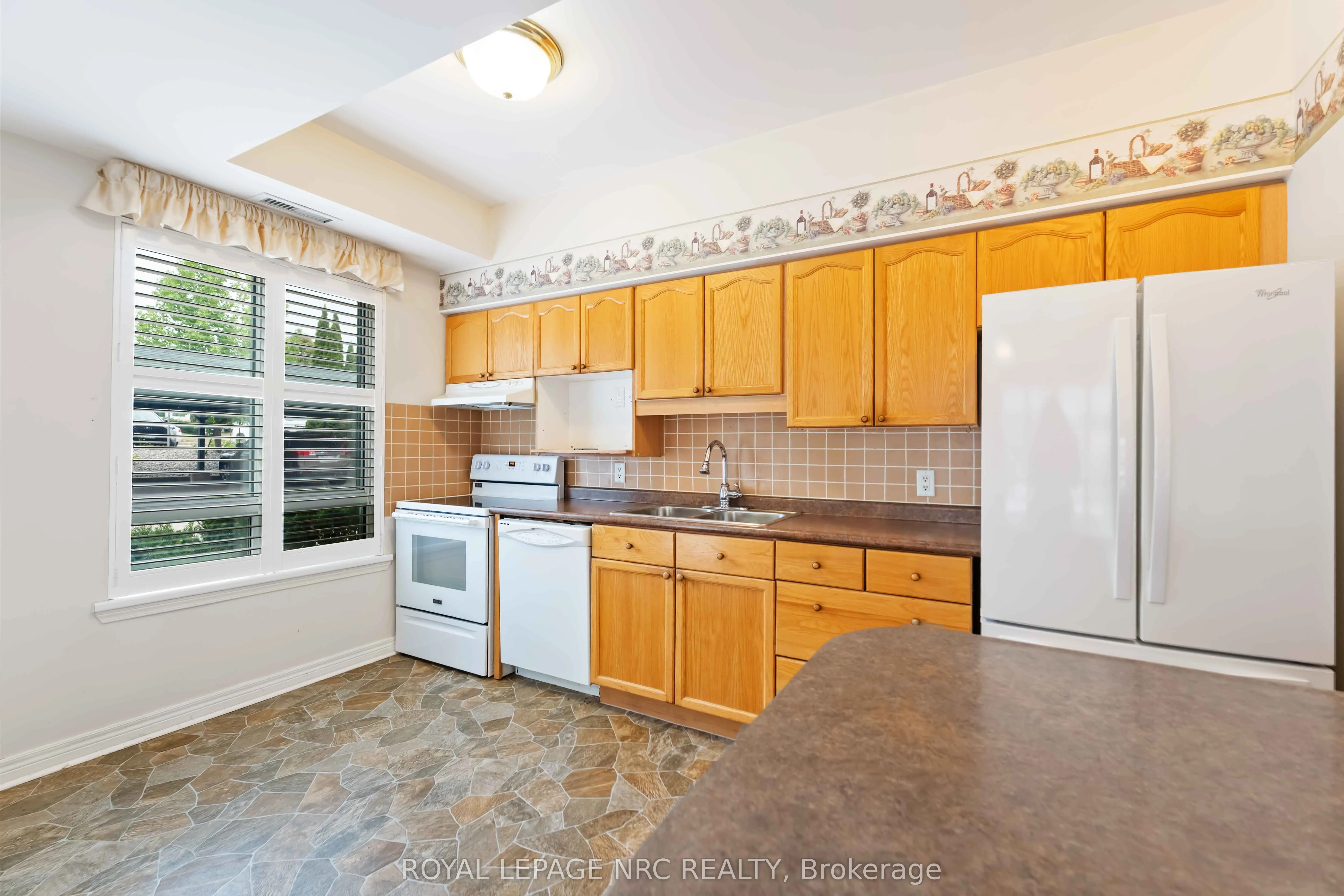 55 Pelham Town Square, #101