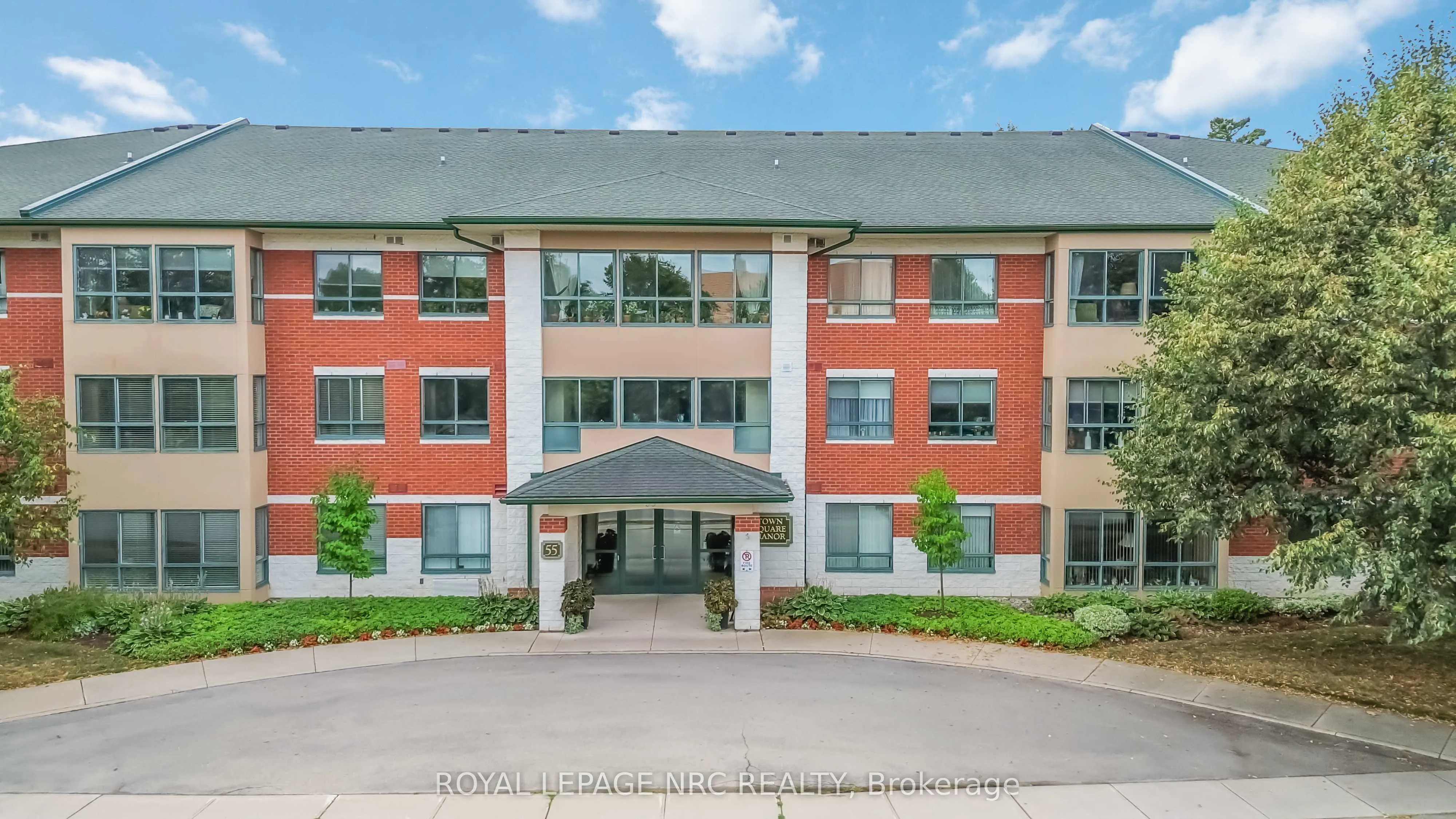 55 Pelham Town Square, #101