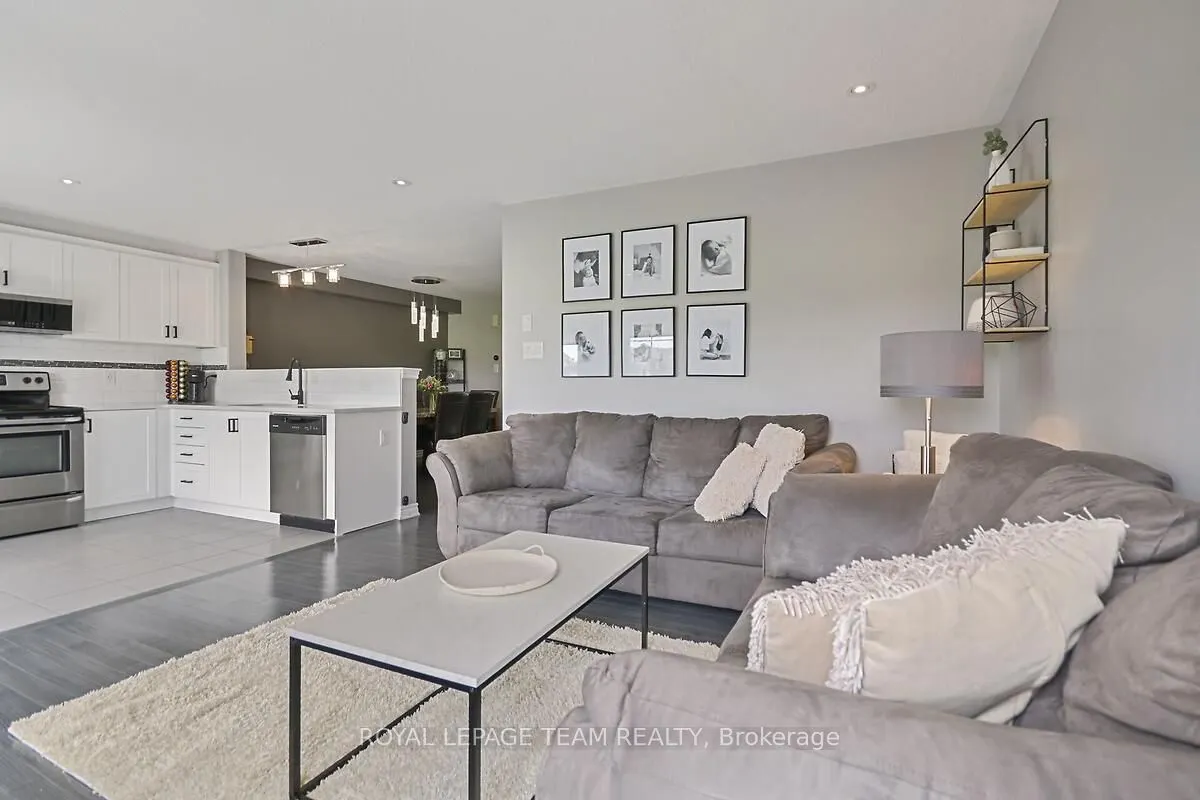 340 Astelia Crescent